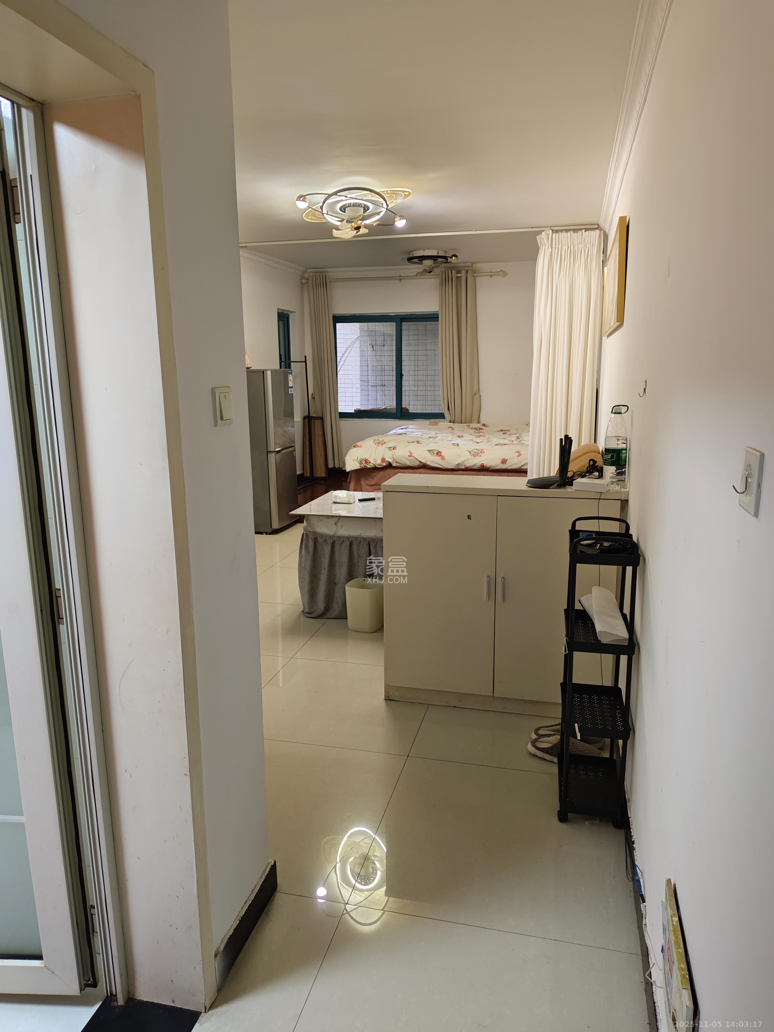 蝴蝶谷 2室2厅1卫 1300.0元/月 蝴蝶谷 2室2厅1卫 1300.0元/月室内图