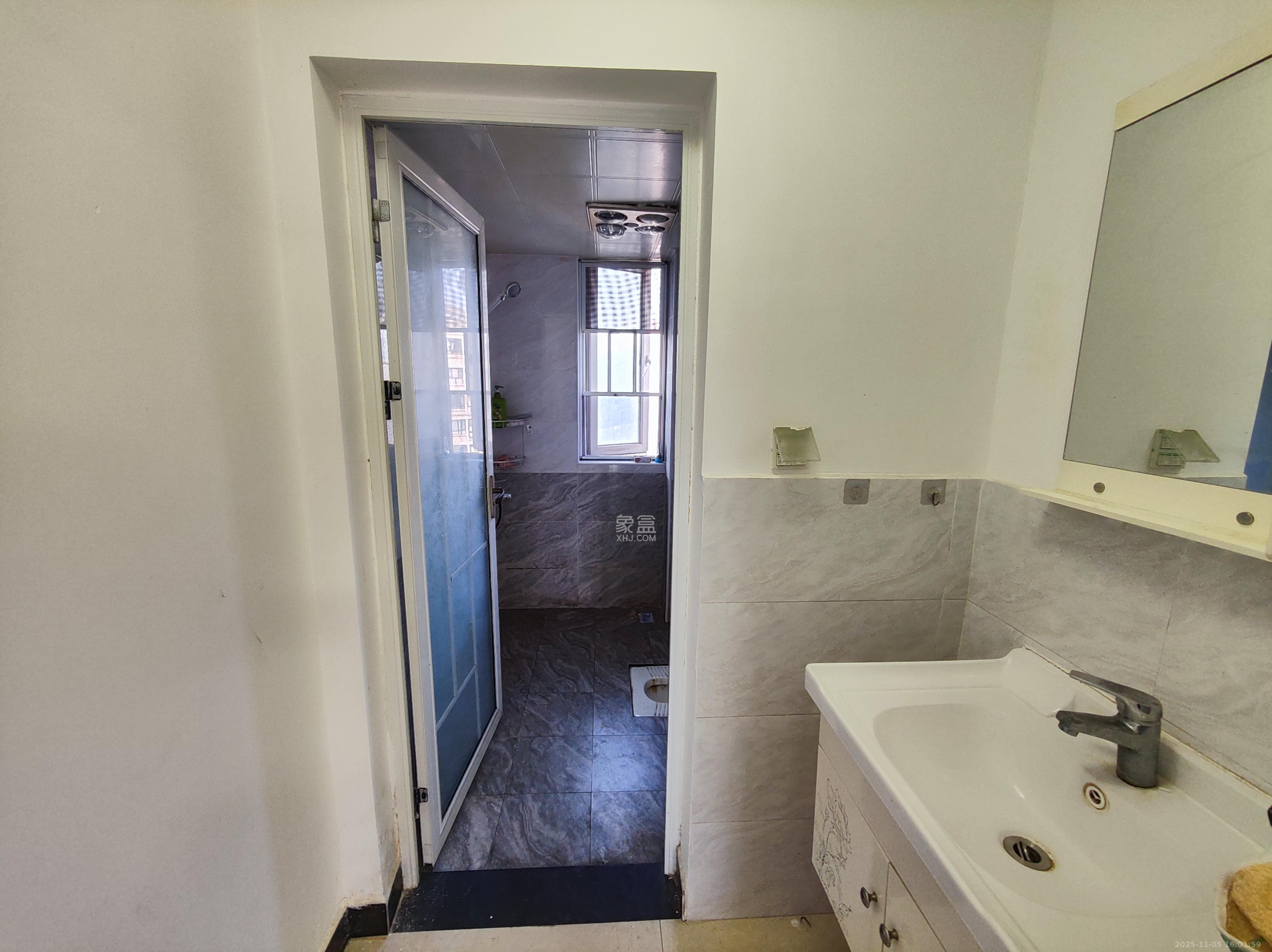 金科世界城  4室2厅2卫    2500.0元/月室内图