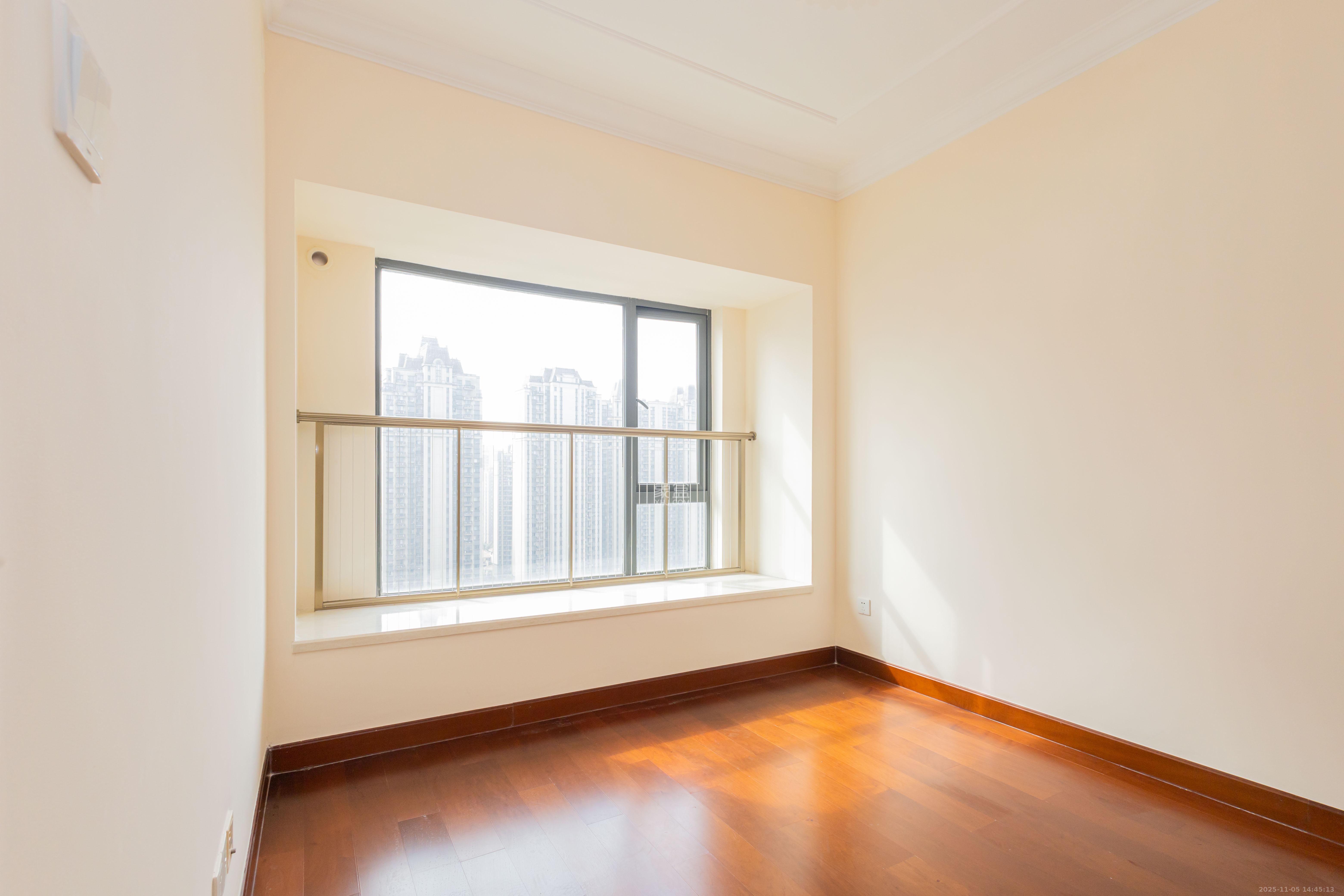 恒大江湾  3室2厅0卫    78.0万卧室