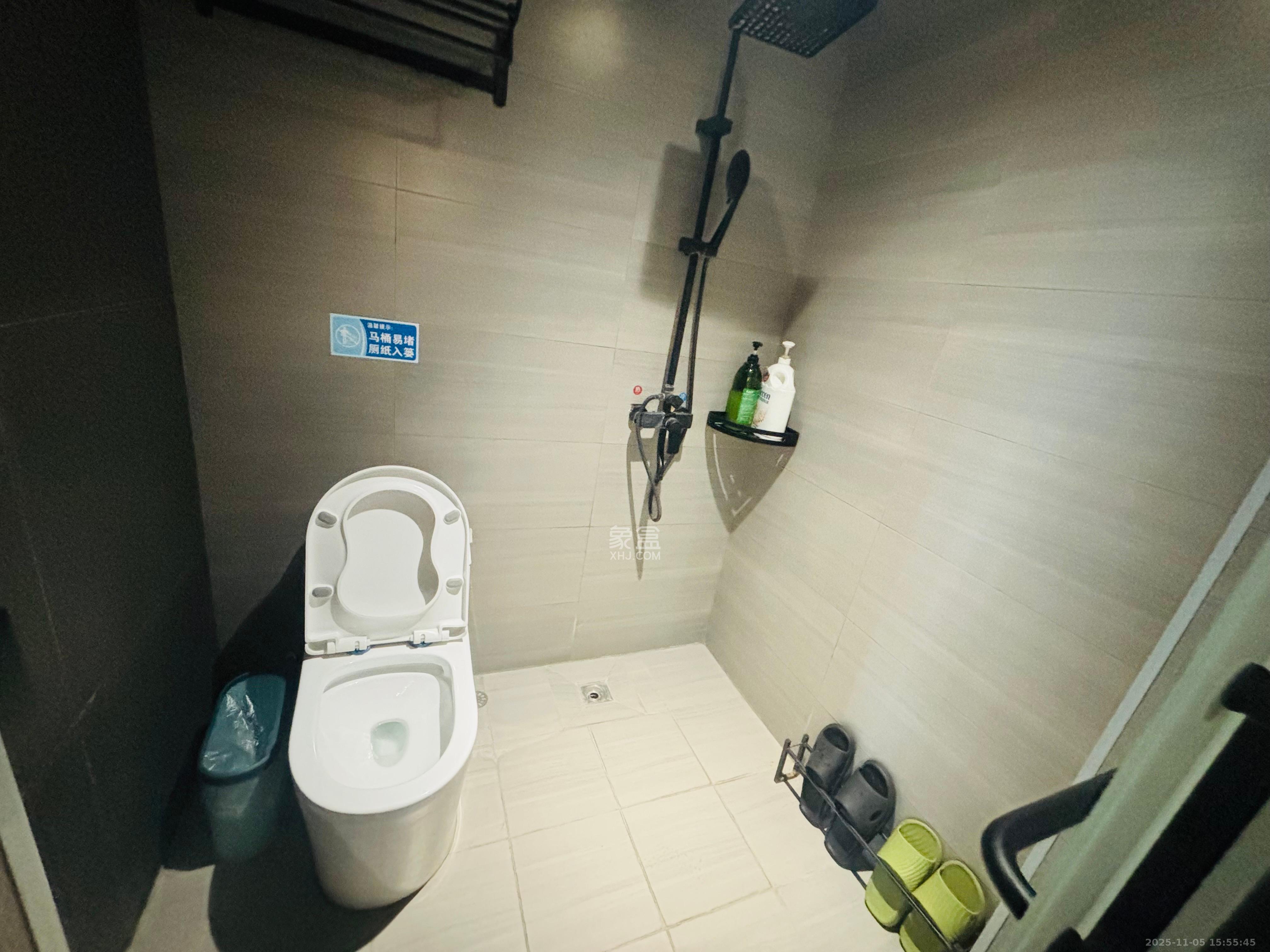 王府井公寓(福源公寓) 4室1厅1卫 6000.0元/月 王府井公寓(福源公寓) 4室1厅1卫 6000.0元/月室内图