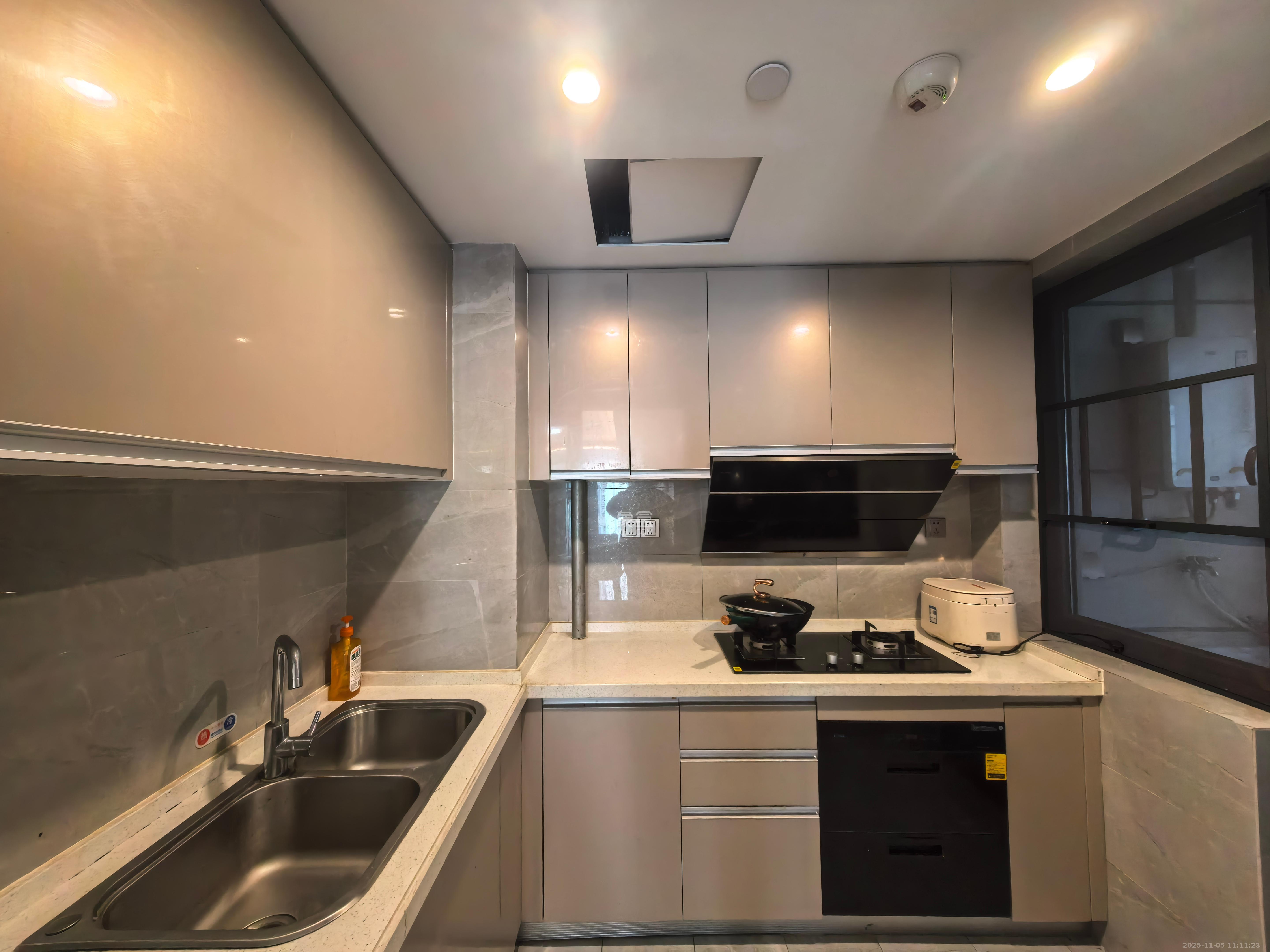 绿地长沙城际空间站（绿地新里佳苑）  1室0厅0卫    3500.0元/月室内图