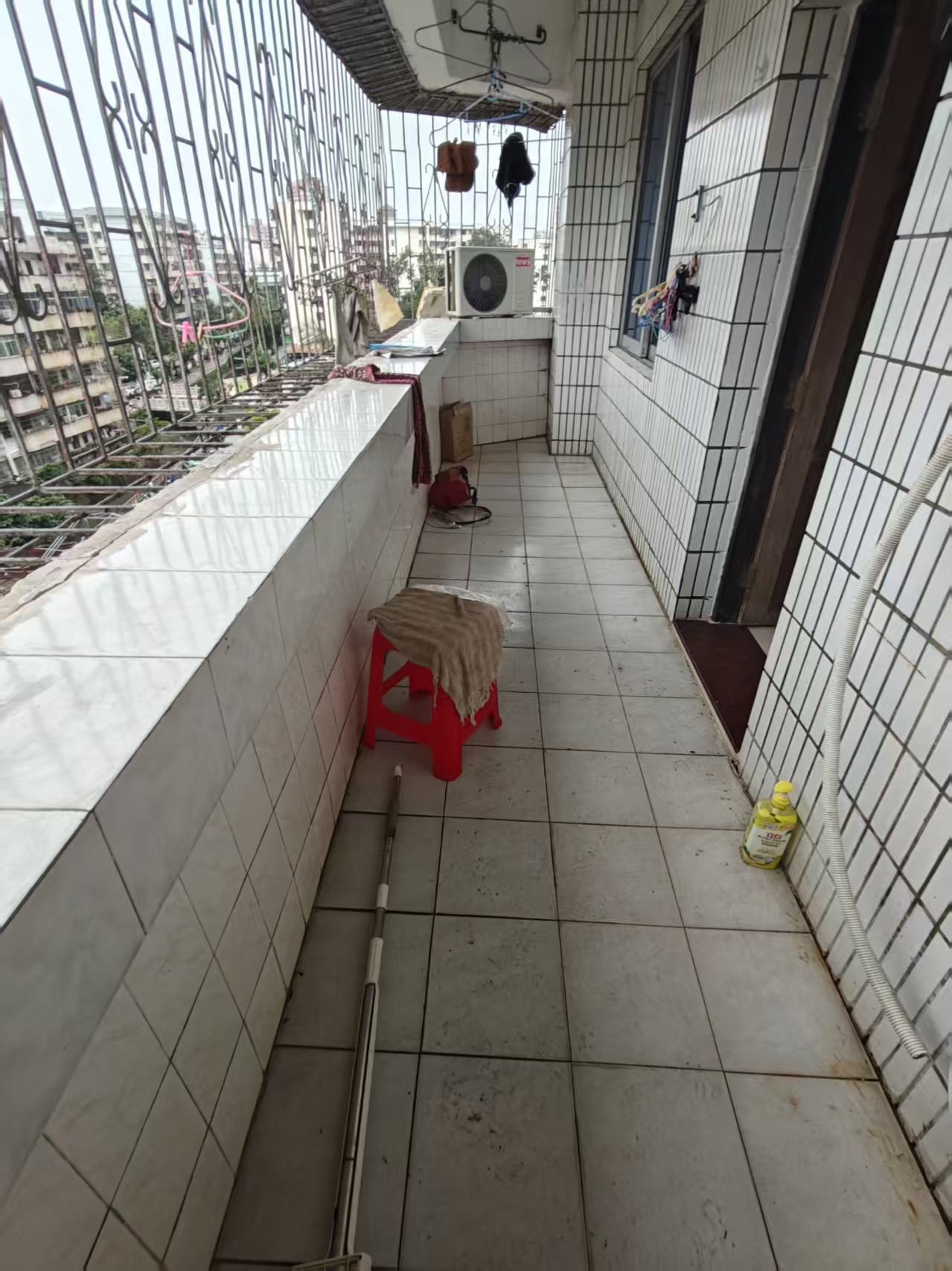 海口农行宿舍(海秀路48-1号) 3室2厅2卫 2500.0元/月 海口农行宿舍(海秀路48-1号) 3室2厅2卫 2500.0元/月户型图