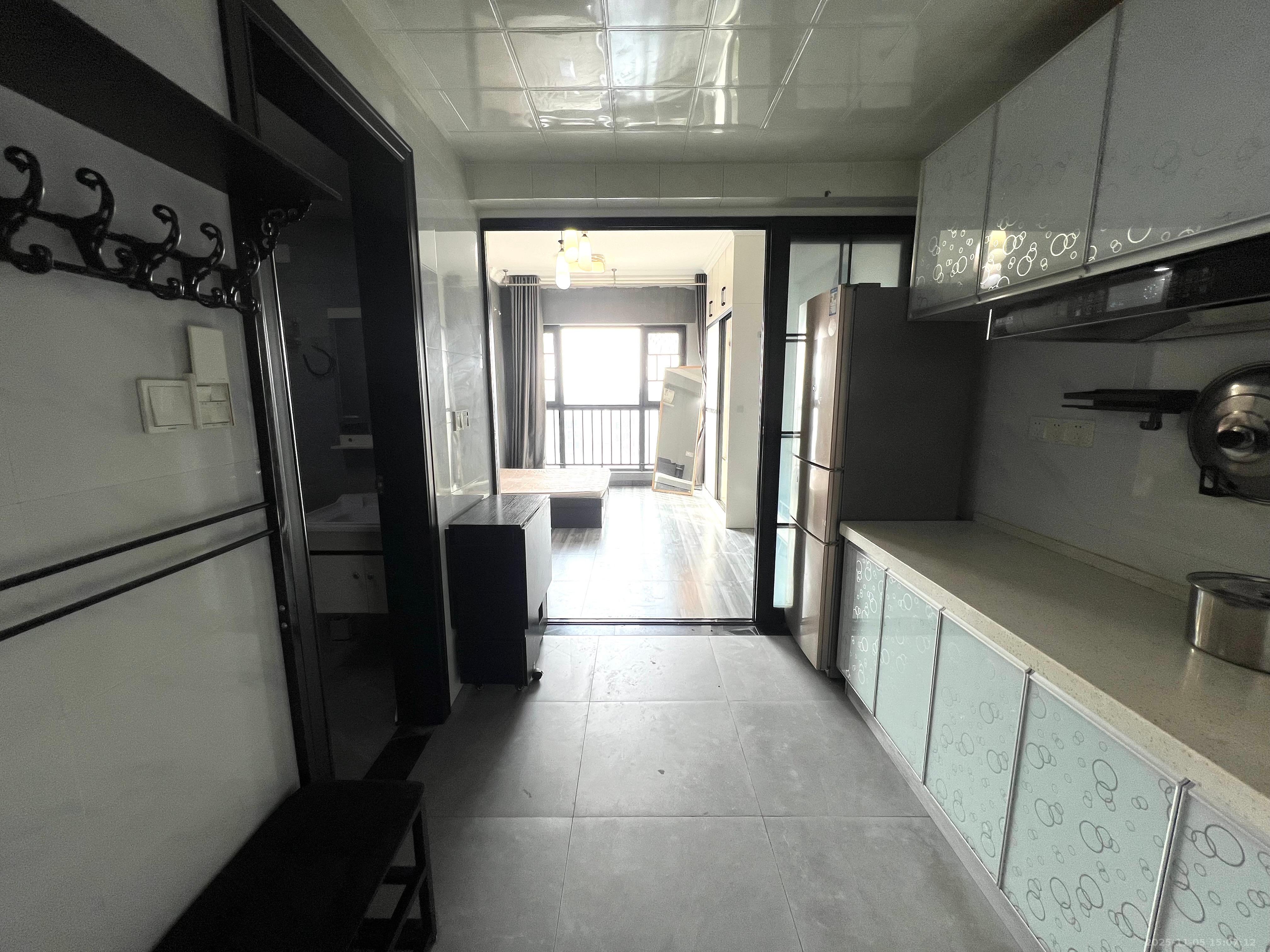 金科时代中心 1室1厅1卫 1350.0元/月 金科时代中心 1室1厅1卫 1350.0元/月室内图