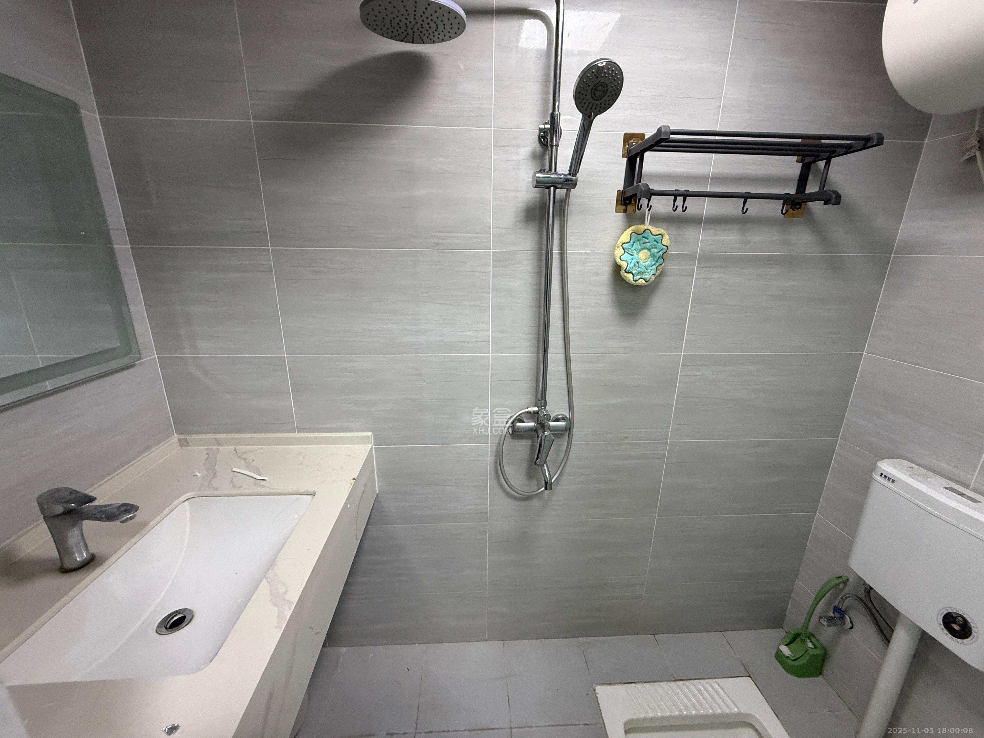 保利香槟国际 1室0厅0卫 1300.0元/月 保利香槟国际 1室0厅0卫 1300.0元/月室内图