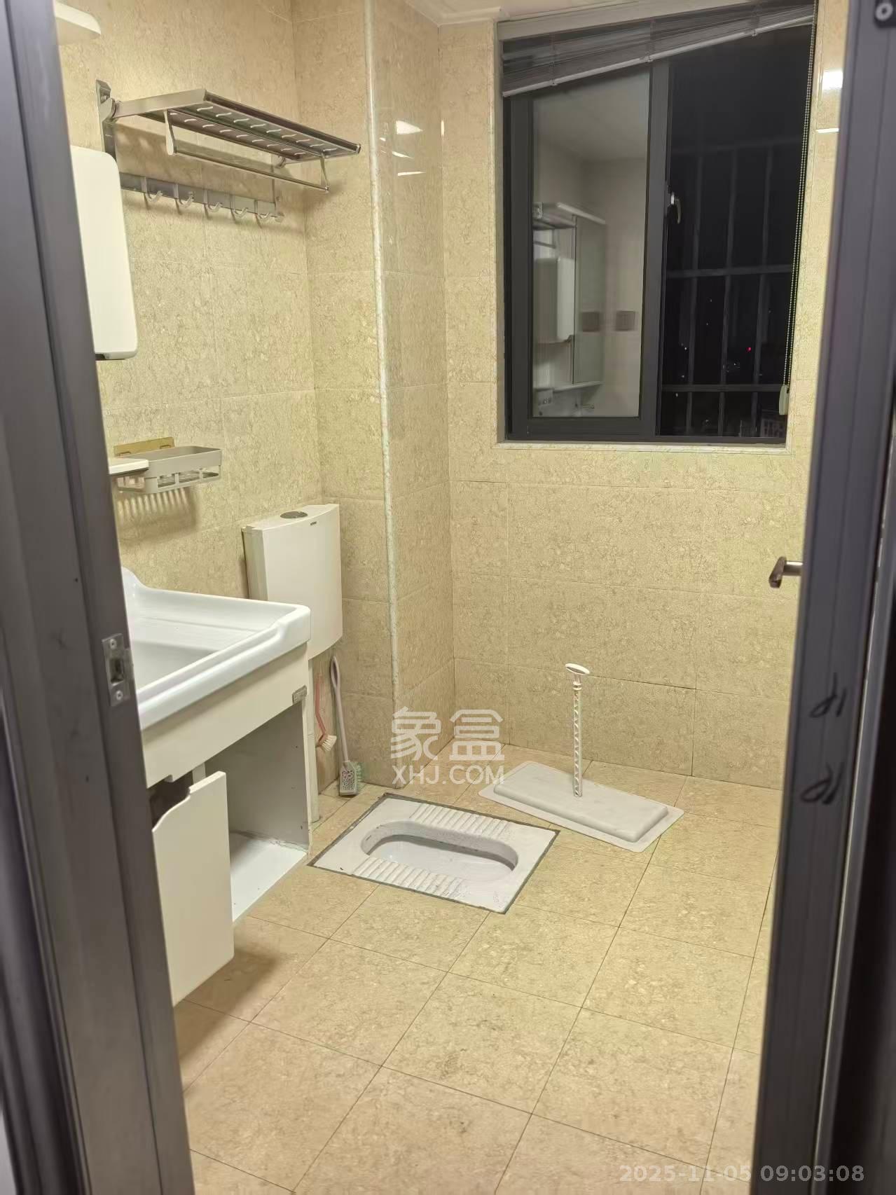 名家翡翠花园 2室2厅1卫 1900.0元/月 名家翡翠花园 2室2厅1卫 1900.0元/月室内图