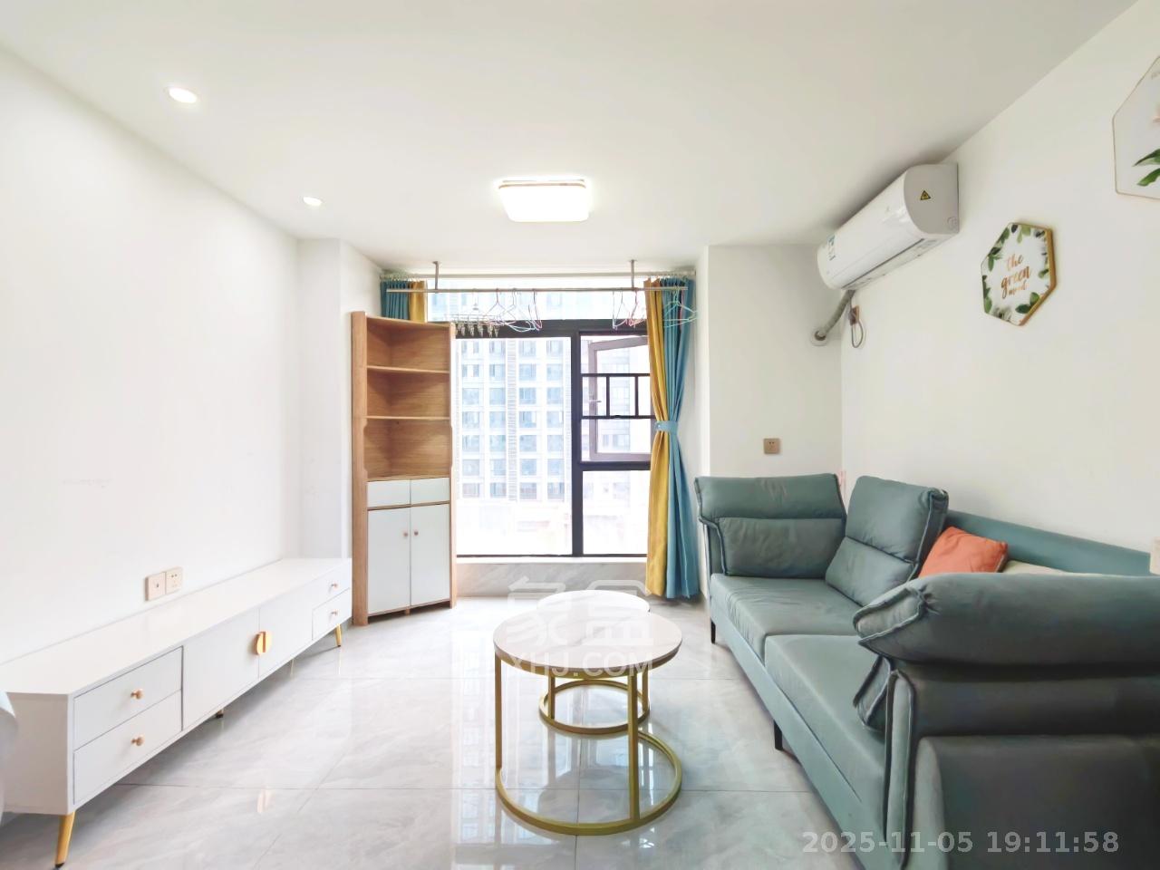 正荣悦玺 2室1厅1卫 2100.0元/月 正荣悦玺 2室1厅1卫 2100.0元/月室内图