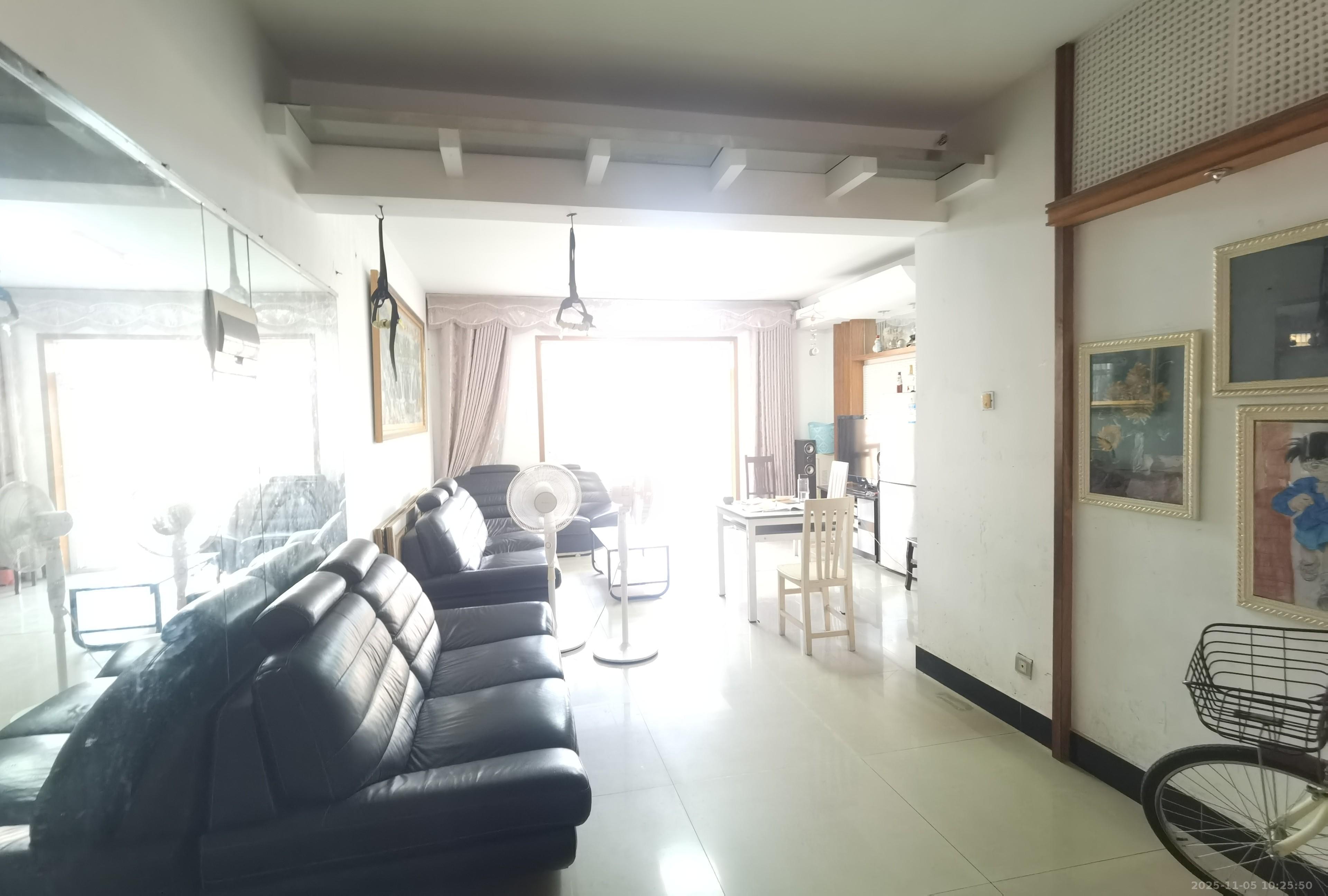 楚天家园 3室2厅2卫 1800.0元/月 楚天家园 3室2厅2卫 1800.0元/月室内图