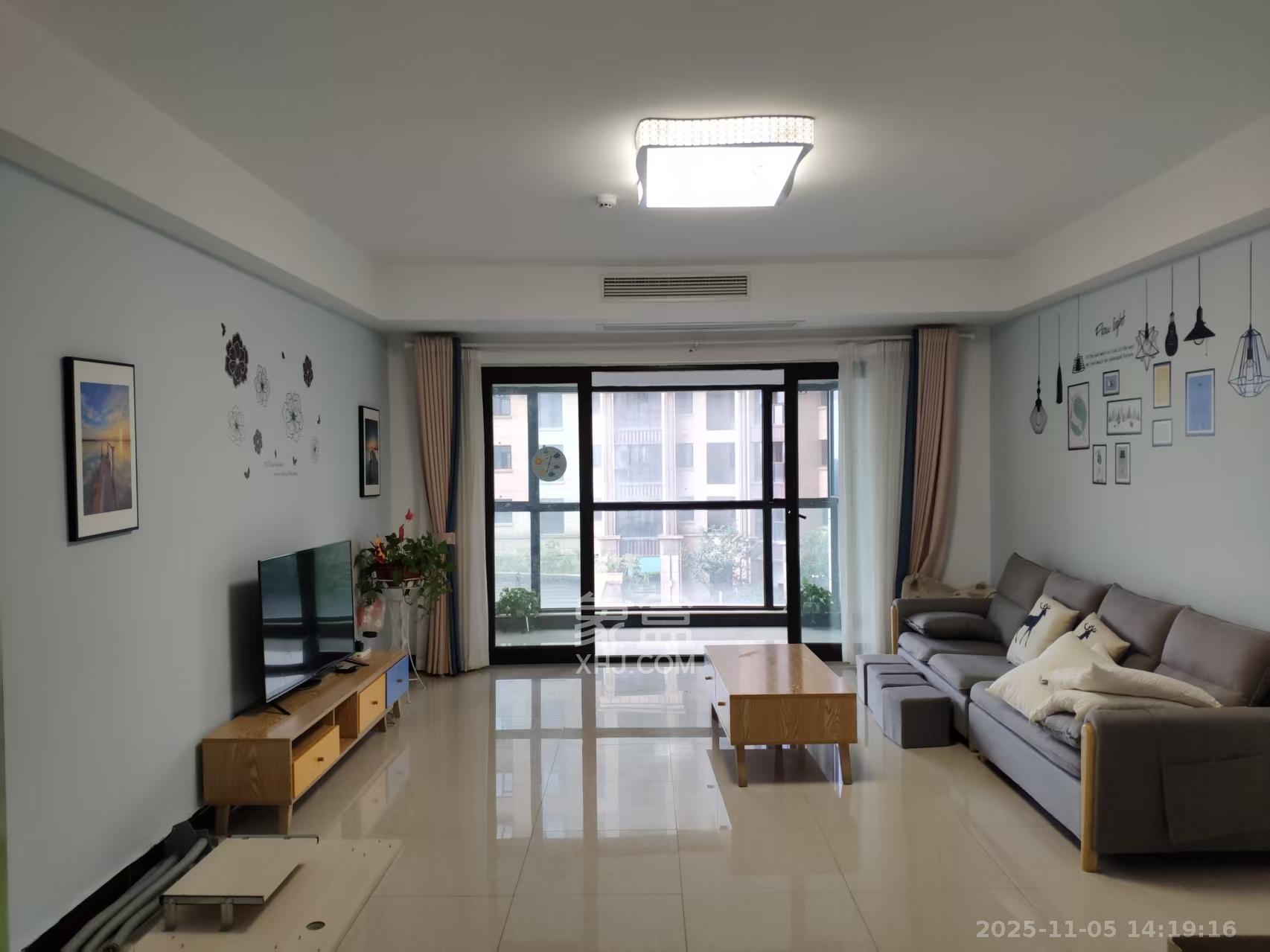 晟通牡丹舸  3室2厅2卫    3900.0元/月