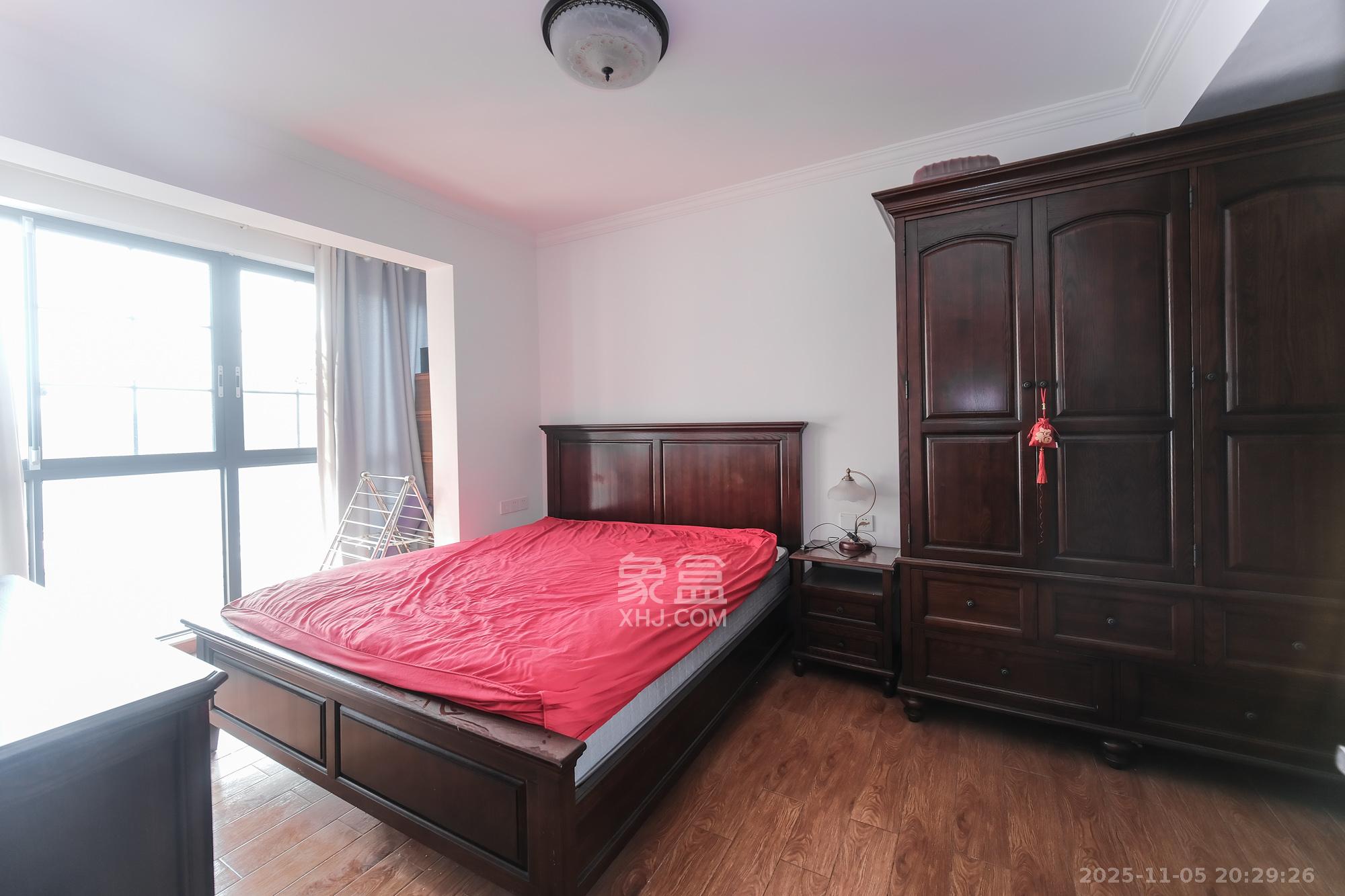 和悦城(蟠龙景苑) 3室0厅2卫 68.0万 和悦城(蟠龙景苑) 3室0厅2卫 68.0万卧室