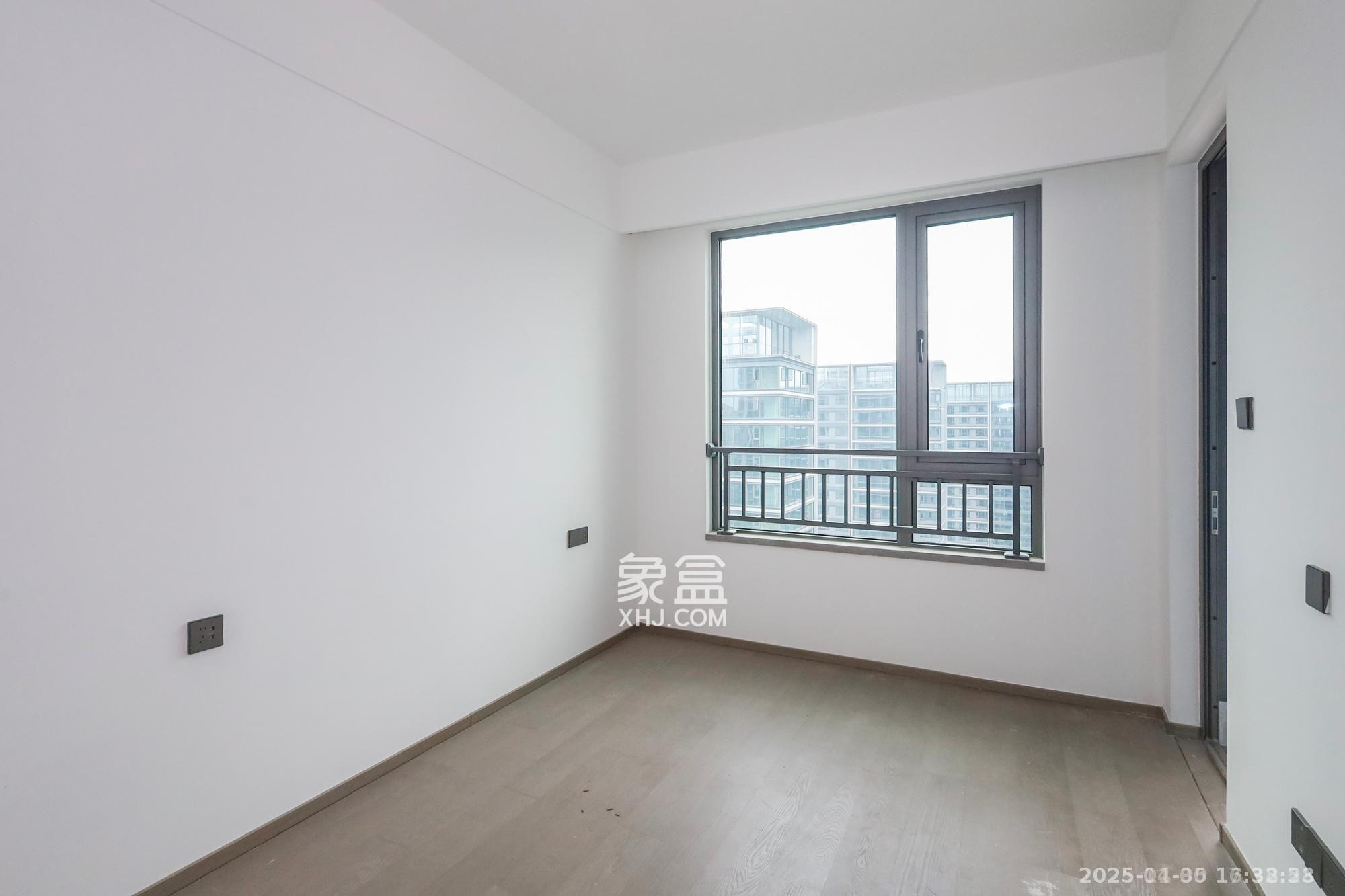 招商蛇口滨江境 4室2厅3卫 14000.0元/月 招商蛇口滨江境 4室2厅3卫 14000.0元/月室内图