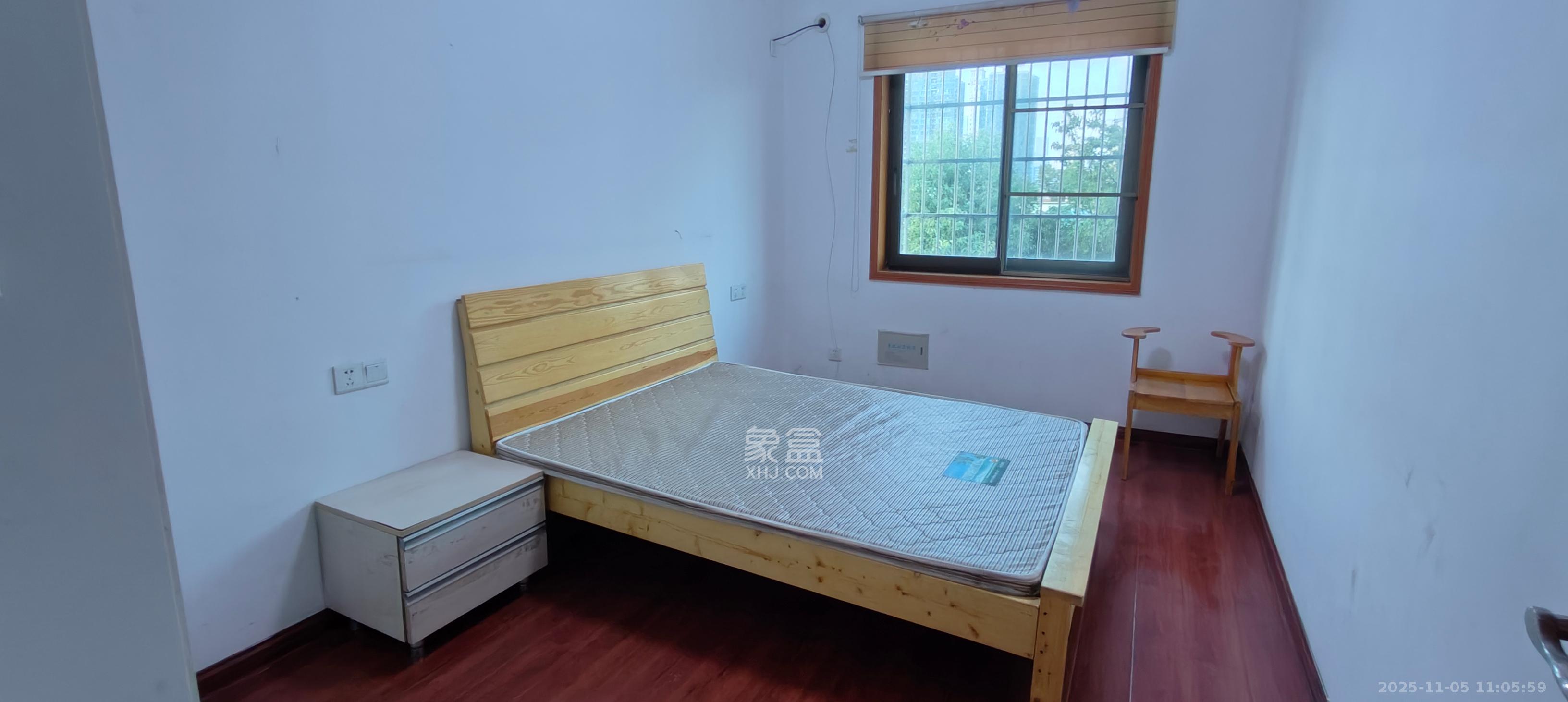 乔庄社区  3室2厅1卫    1300.0元/月