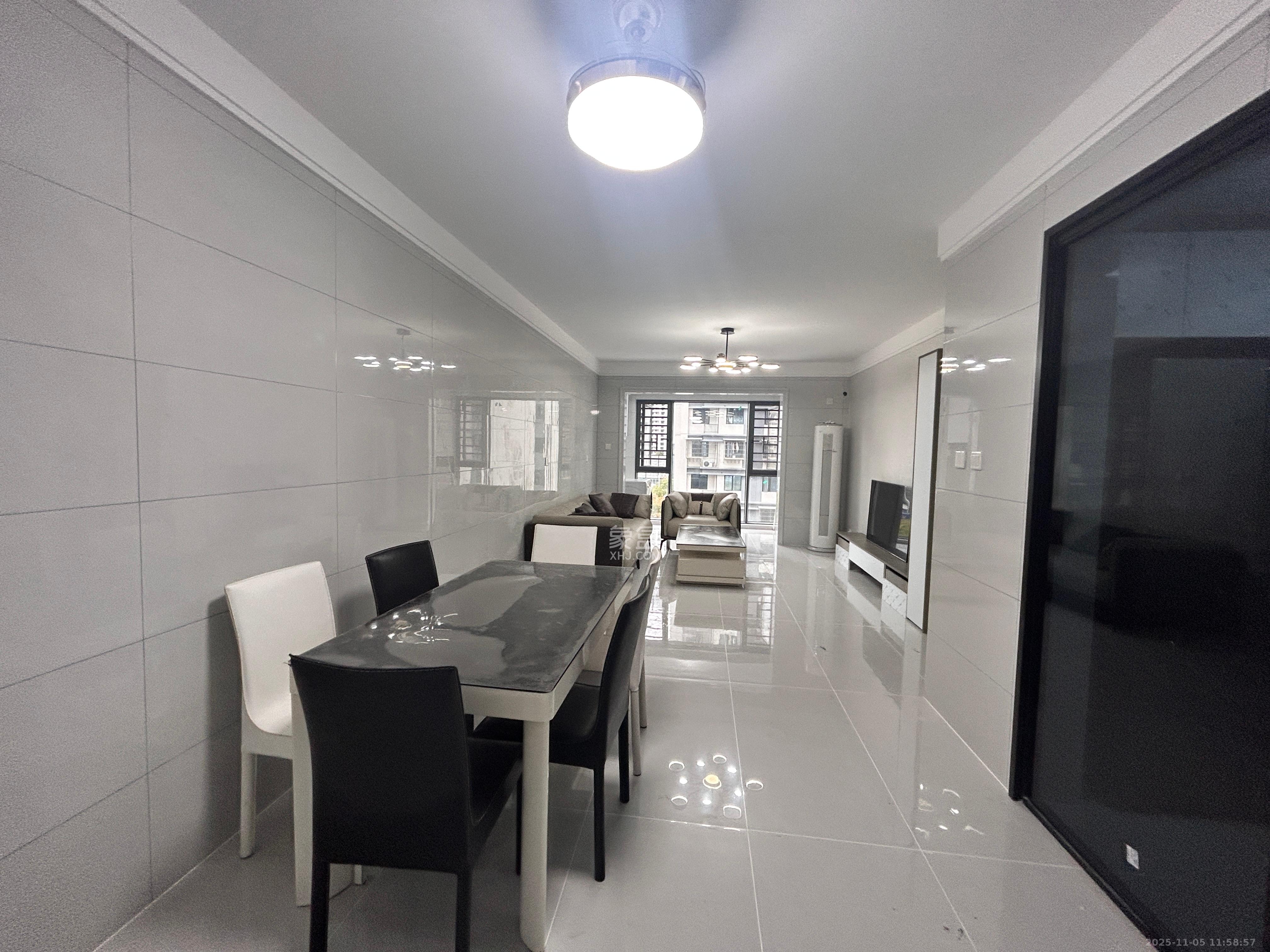 旭日嘉苑  2室2厅1卫    2600.0元/月室内图