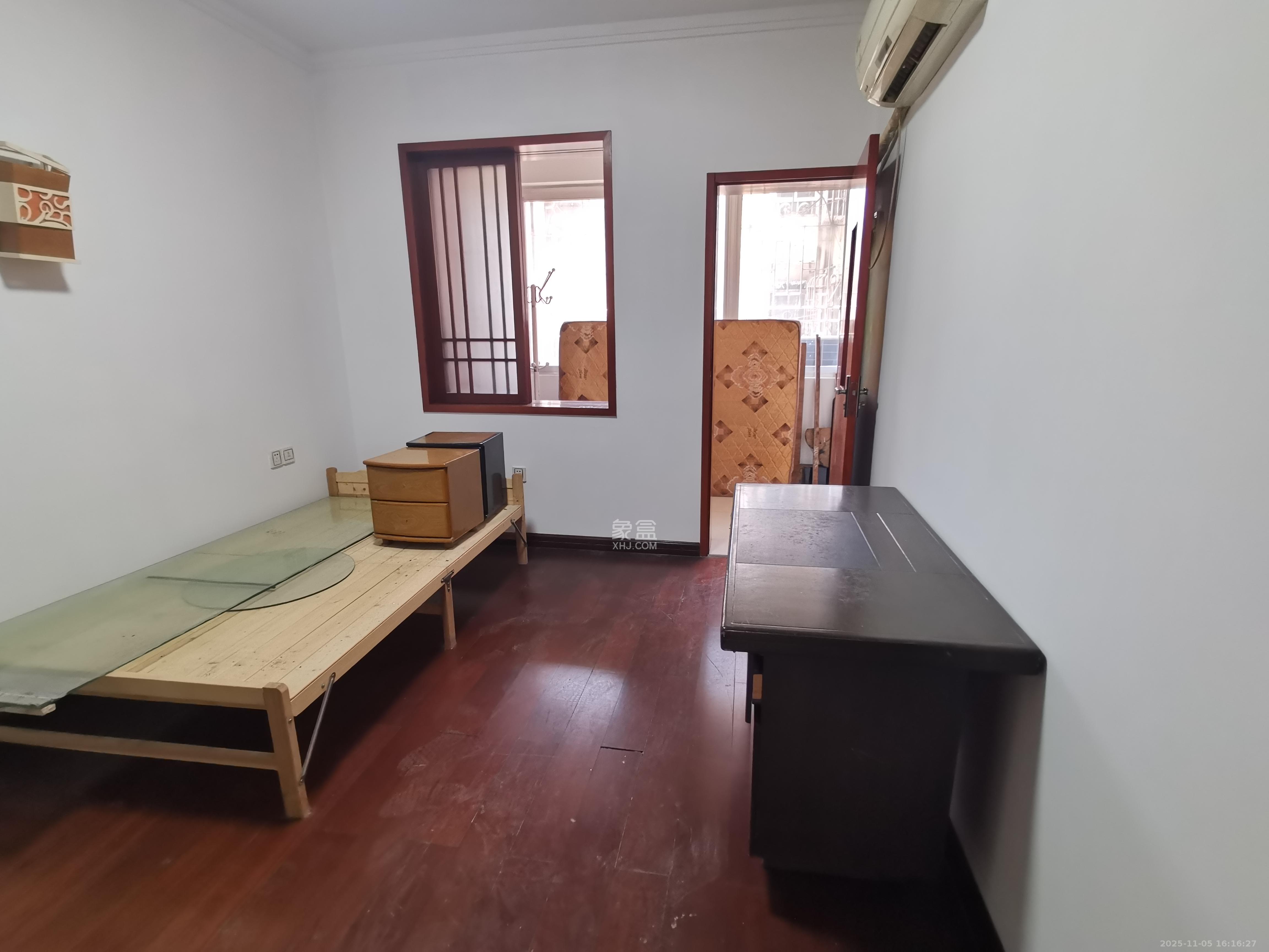 杨家山武警宿舍 2室1厅1卫 1700.0元/月 杨家山武警宿舍 2室1厅1卫 1700.0元/月室内图