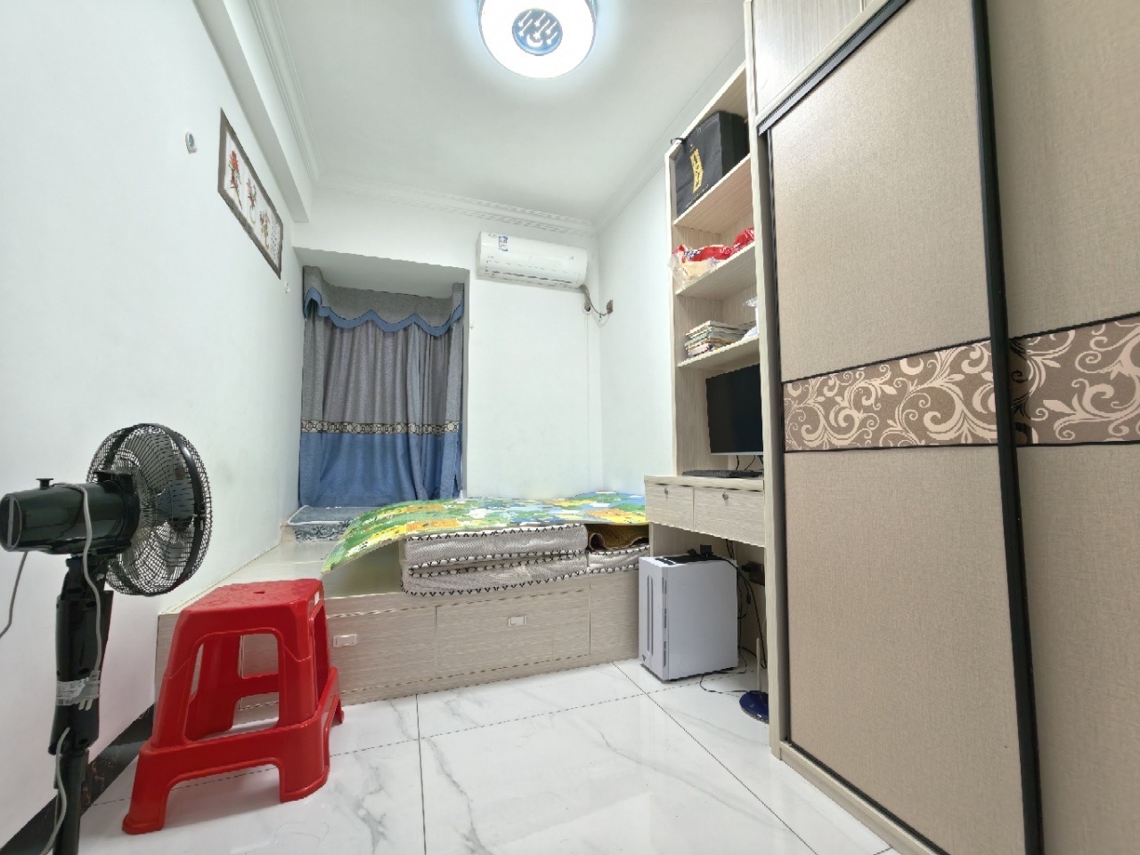 美丽华居  3室2厅1卫    129.8万客厅