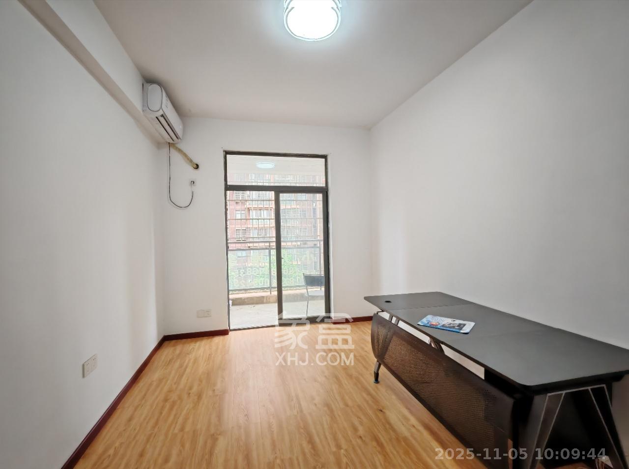 恒盛世家 3室2厅2卫 2300.0元/月 恒盛世家 3室2厅2卫 2300.0元/月室内图