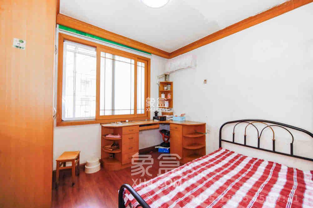 兰景花园  4室2厅2卫    2200.0元/月室内图