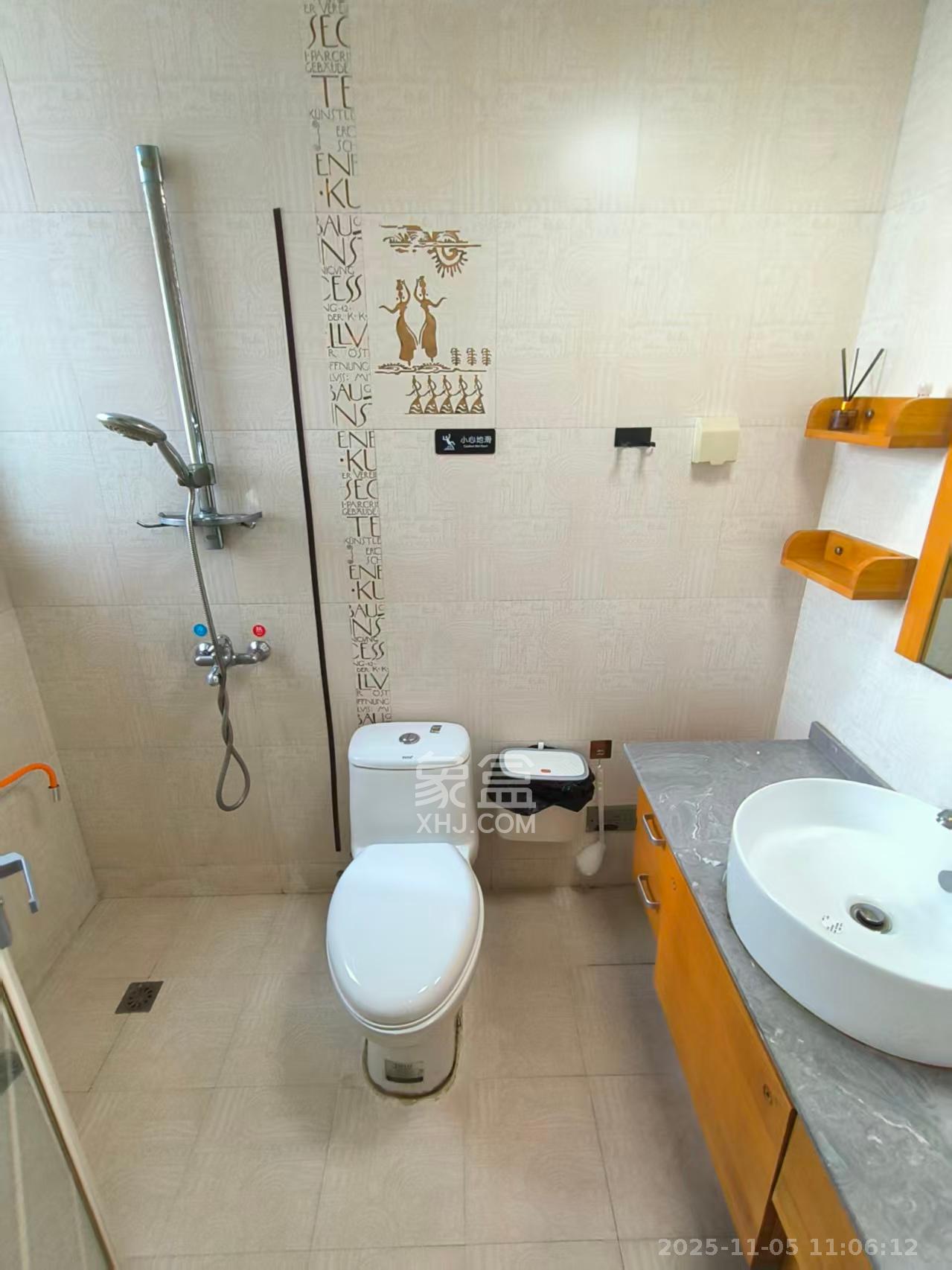 湘域中央  3室1厅1卫    3000.0元/月室内图