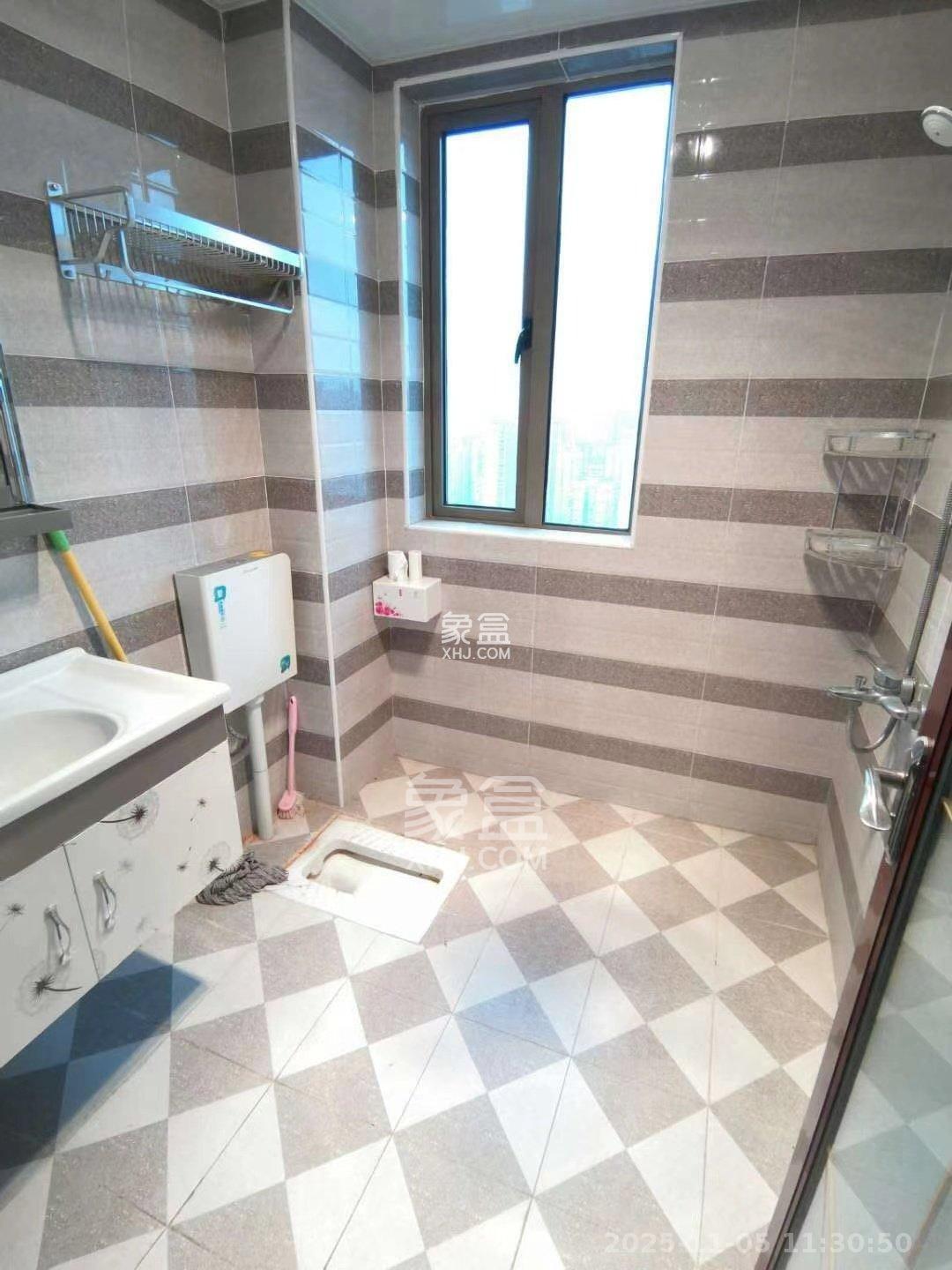 富兴嘉城（富兴汇中央）  2室1厅1卫    2300.0元/月室内图