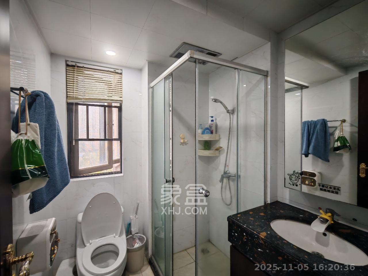 恒大江湾  3室1厅2卫    2500.0元/月室内图