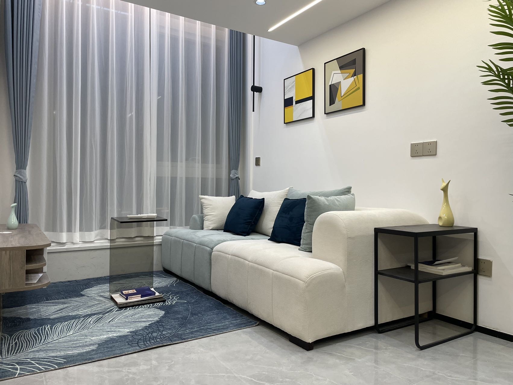 敬天广场  2室1厅1卫    3500.0元/月户型图