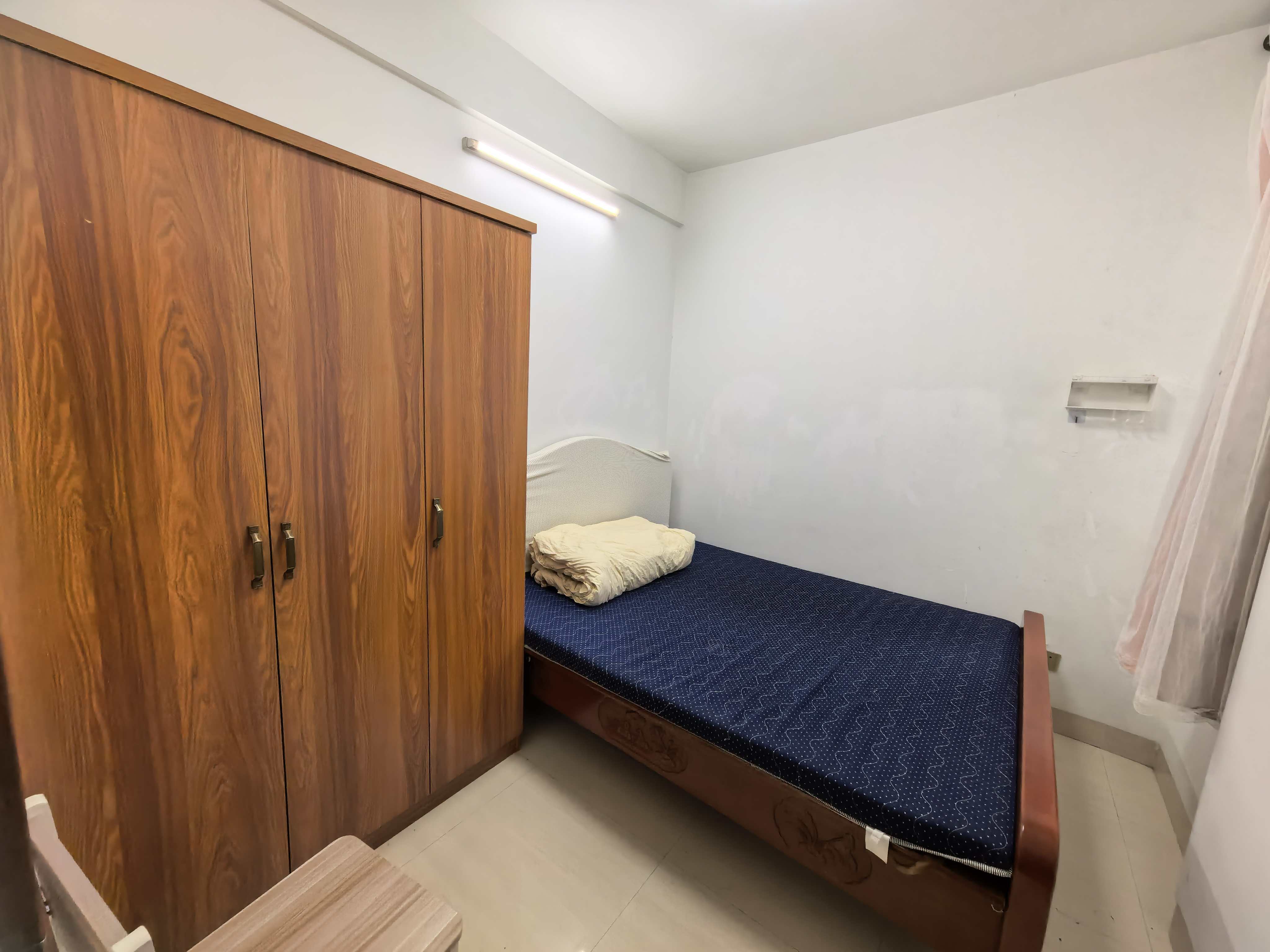 水滨花园二期  3室2厅1卫    2200.0元/月室内图