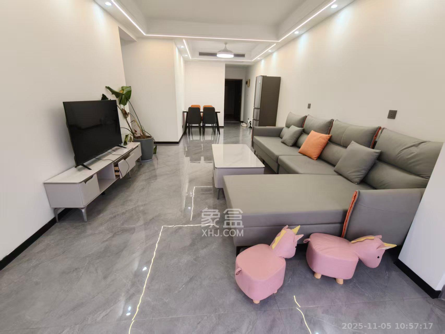 旭辉香樟公馆  3室2厅2卫    3300.0元/月室内图1