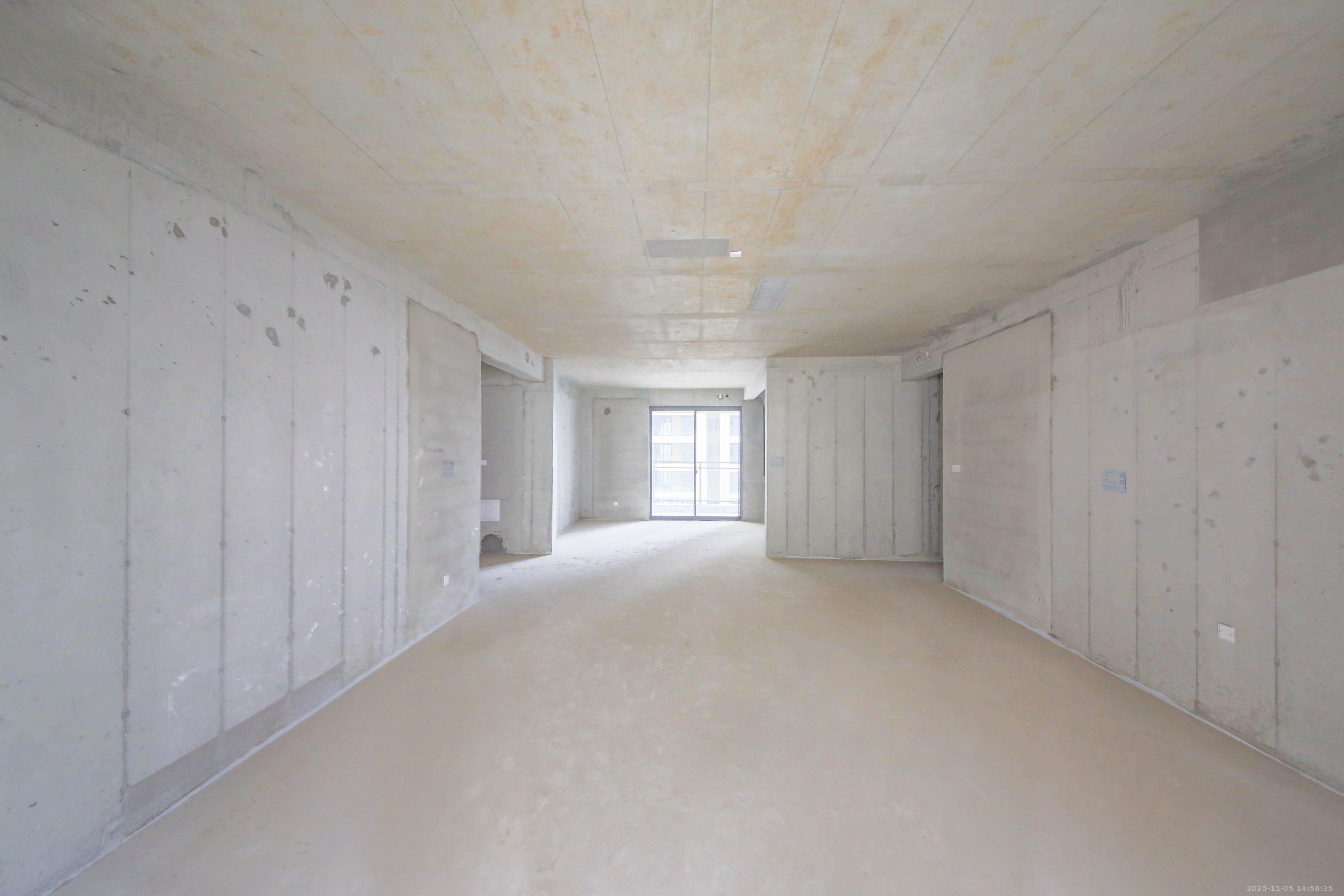 兴铁湘府和园  4室2厅2卫    3800.0元/月