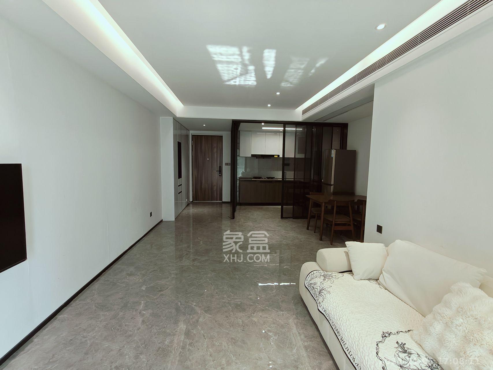 万科滨河道  3室2厅2卫    3000.0元/月室内图