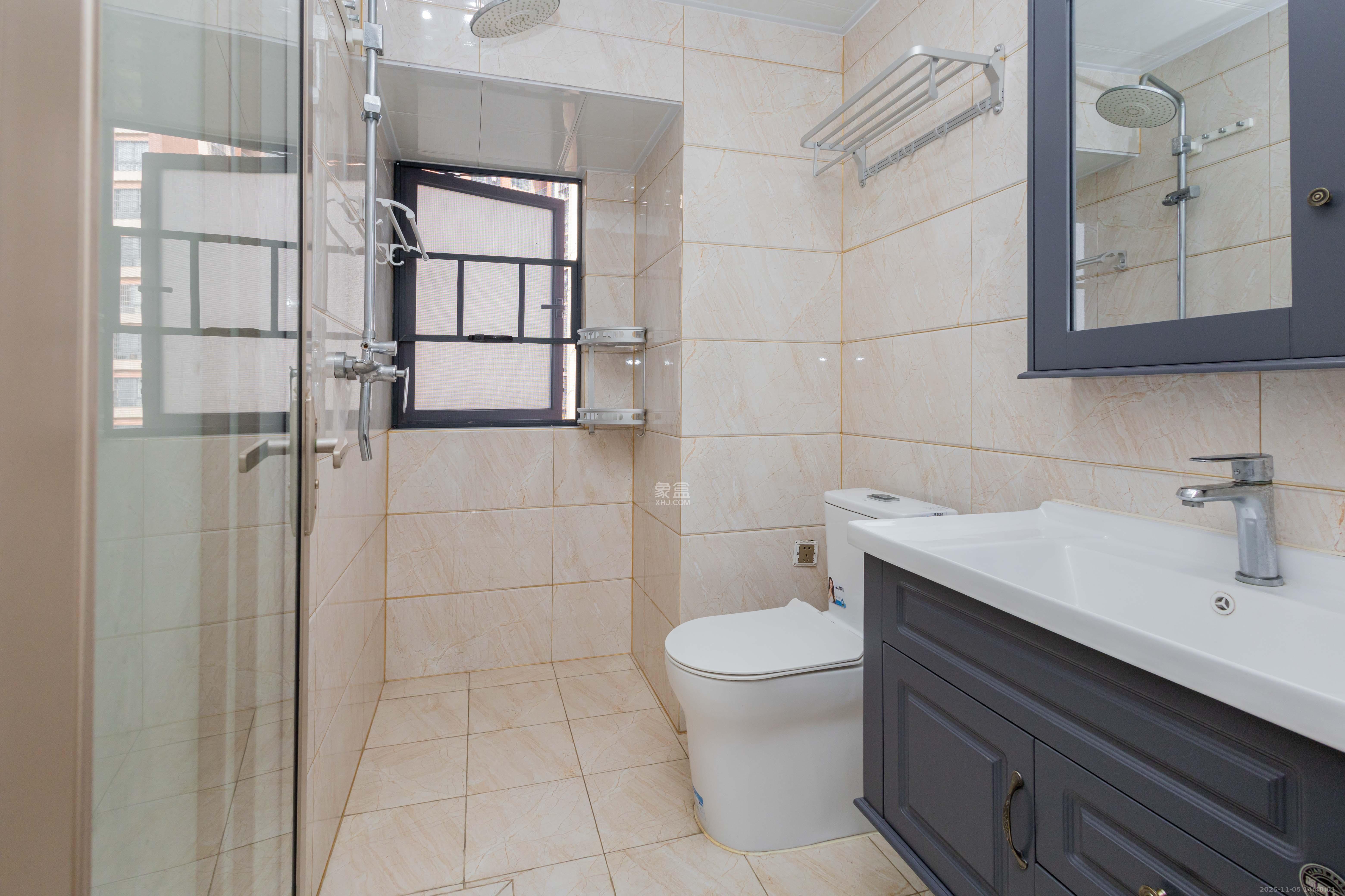 海德公园 4室2厅2卫 93.8万 海德公园 4室2厅2卫 93.8万卫生间