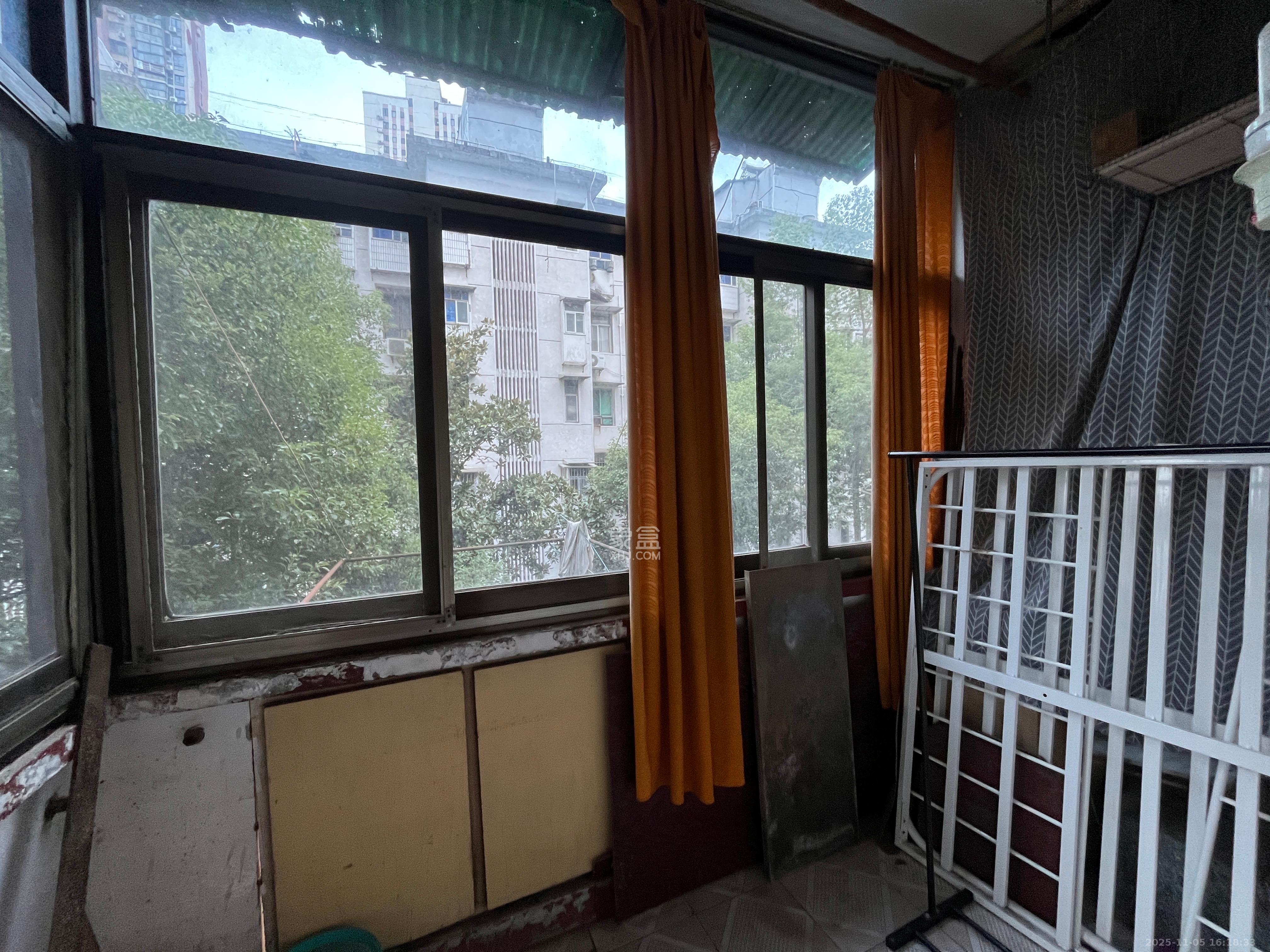 长重机械厂宿舍  2室1厅1卫    1200.0元/月室内图