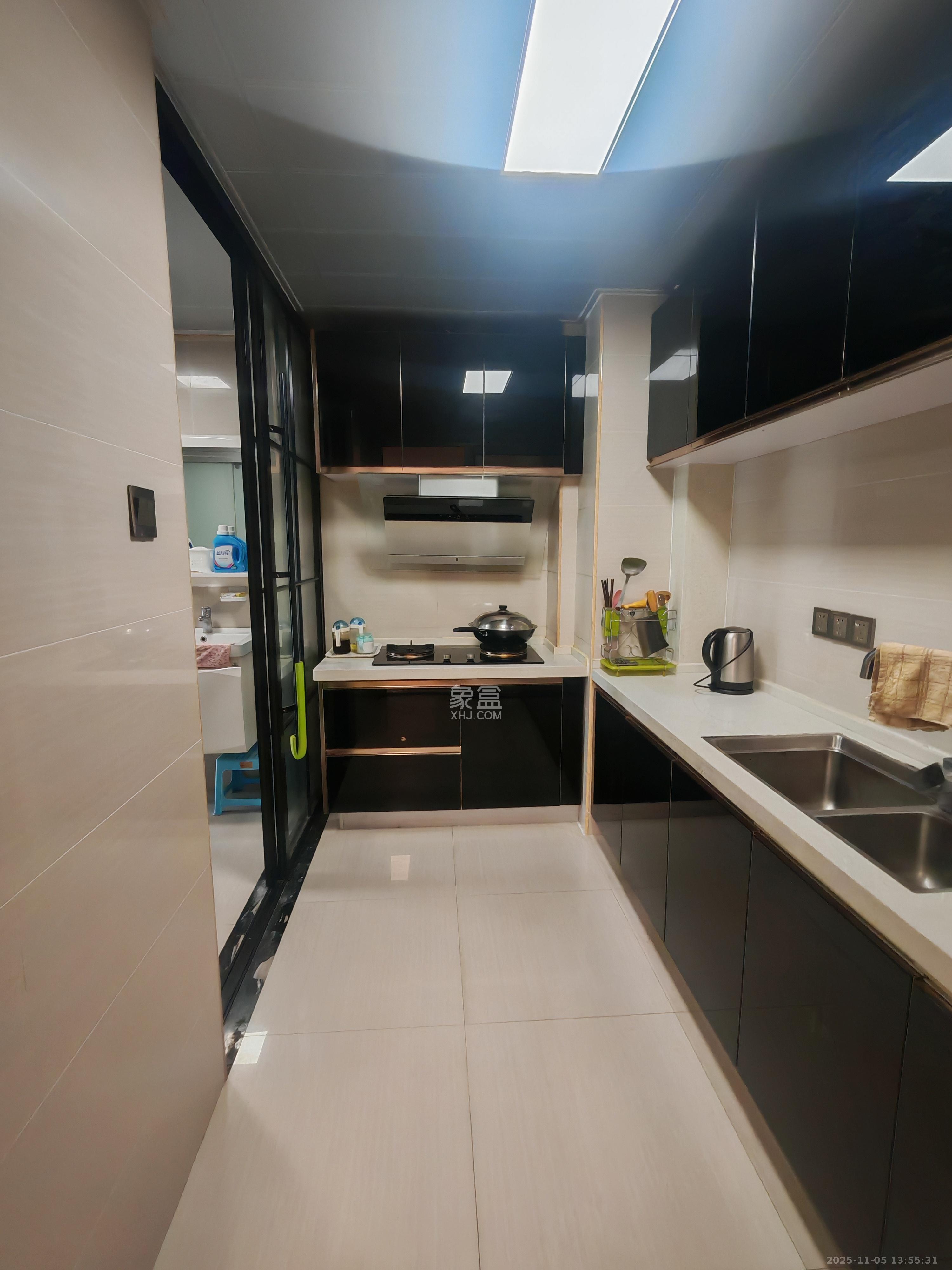 绿地公馆(绿地名邸) 2室2厅1卫 1900.0元/月 绿地公馆(绿地名邸) 2室2厅1卫 1900.0元/月室内图