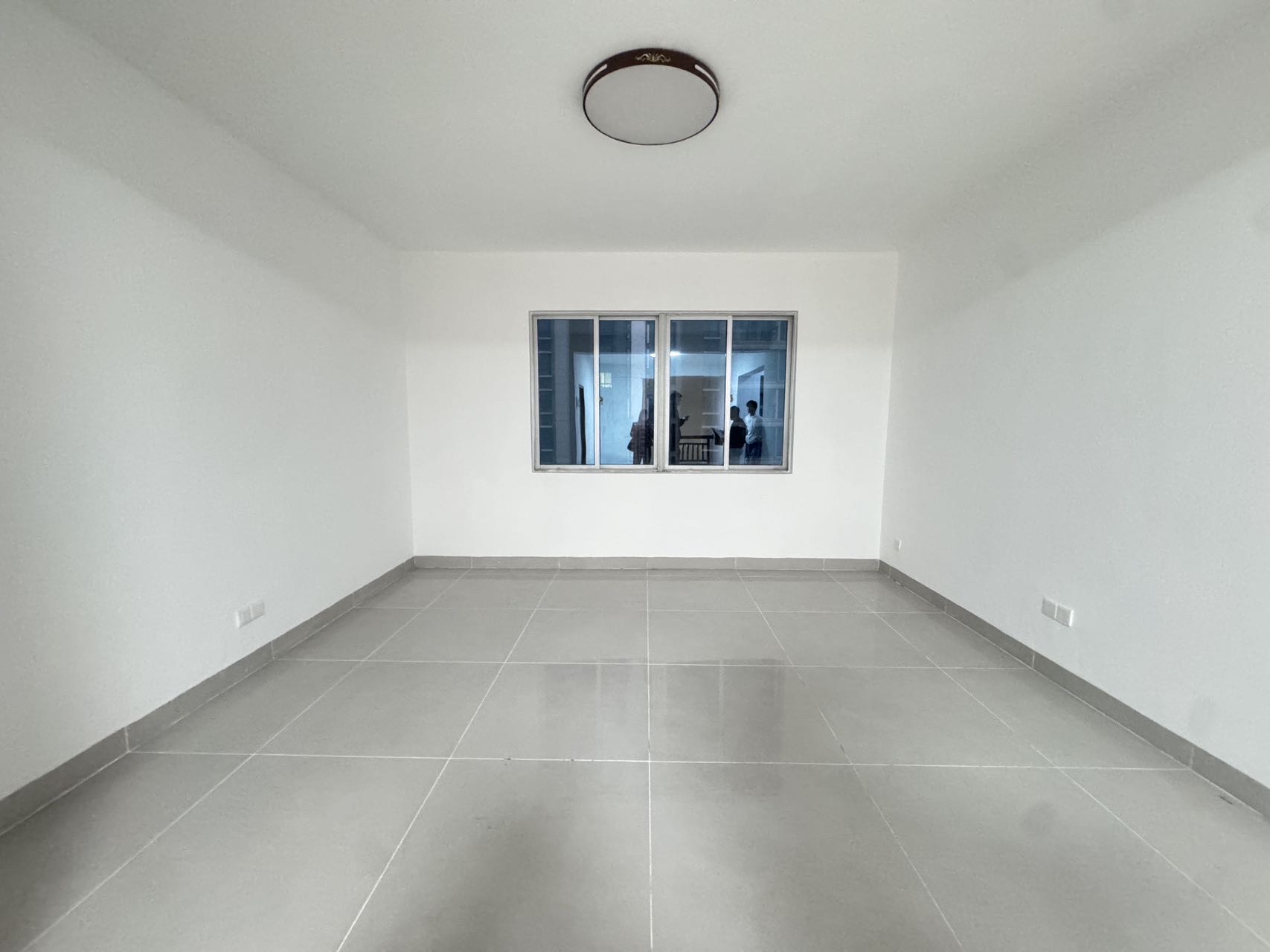 和谐家园(锦和广场) 6室3厅4卫 318.0万 和谐家园(锦和广场) 6室3厅4卫 318.0万客厅