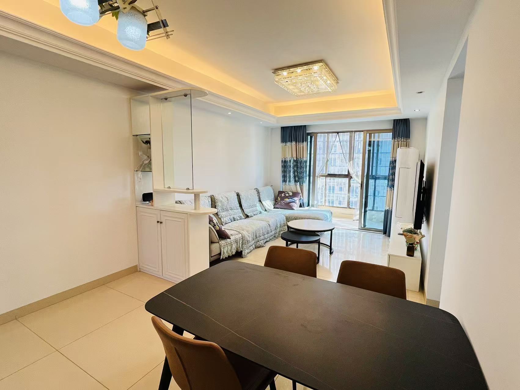 碧桂园  3室2厅1卫    1600.0元/月