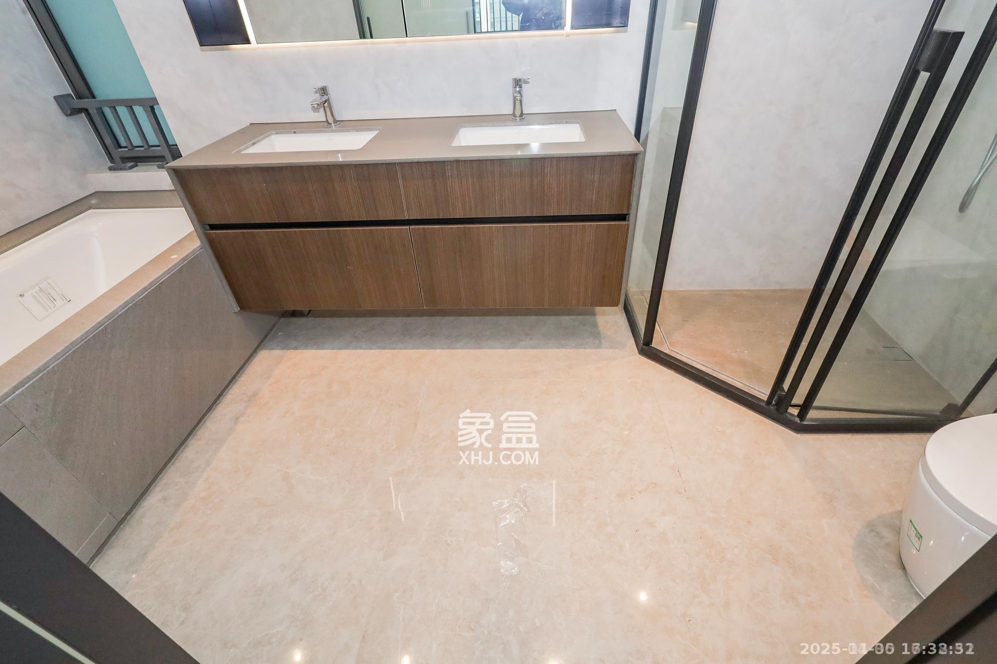 招商蛇口滨江境 4室2厅3卫 14000.0元/月 招商蛇口滨江境 4室2厅3卫 14000.0元/月室内图