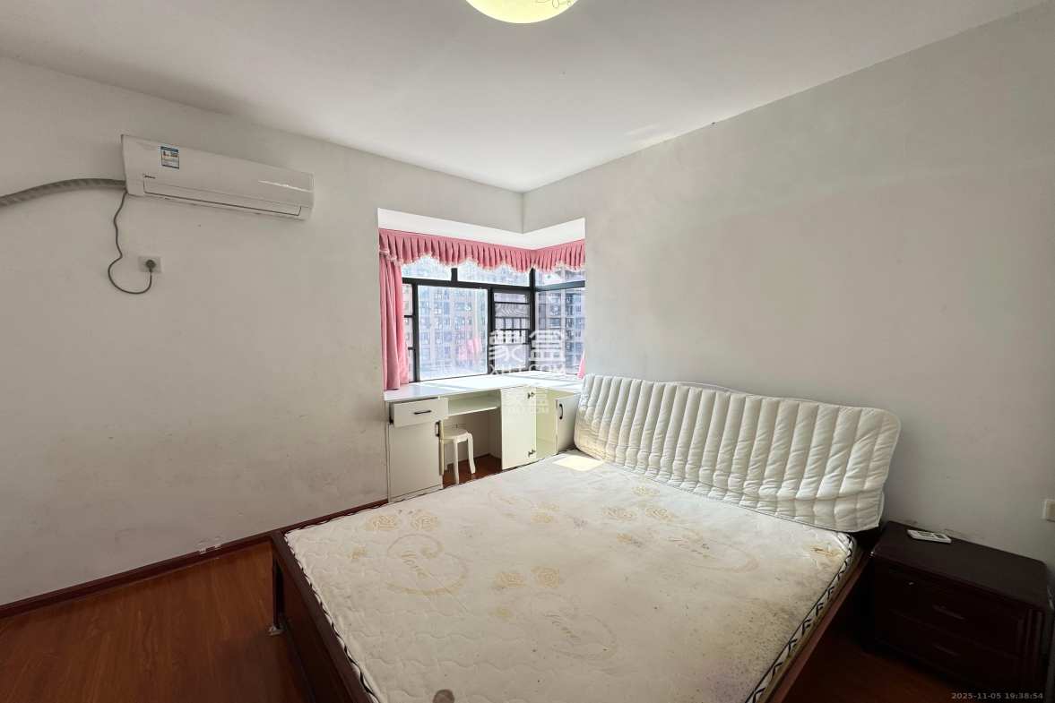 辉煌国际城二期 3室1厅1卫 2500.0元/月 辉煌国际城二期 3室1厅1卫 2500.0元/月室内图