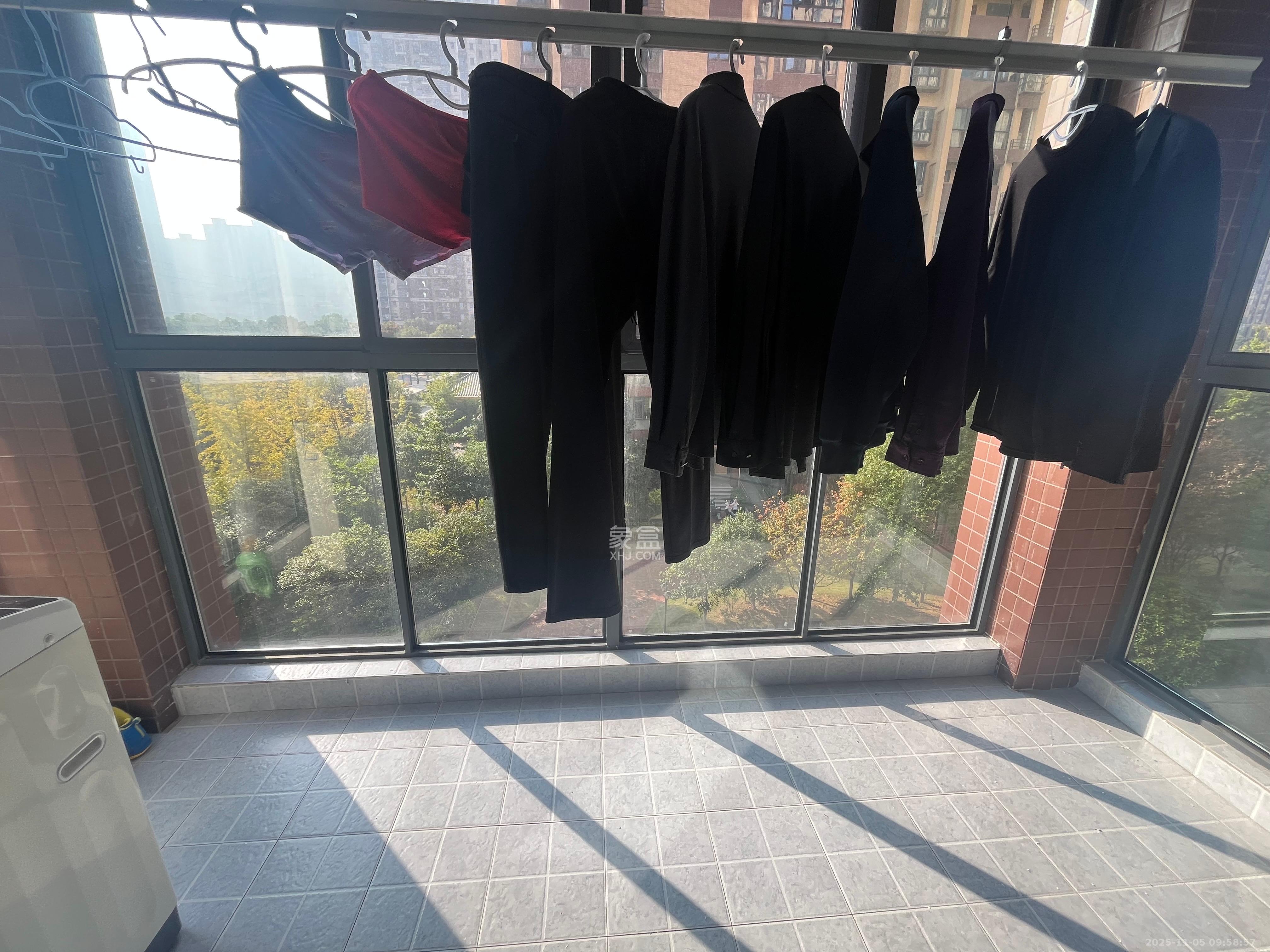 锦湘国际星城四期（金丽苑）  2室1厅1卫    2200.0元/月室内图