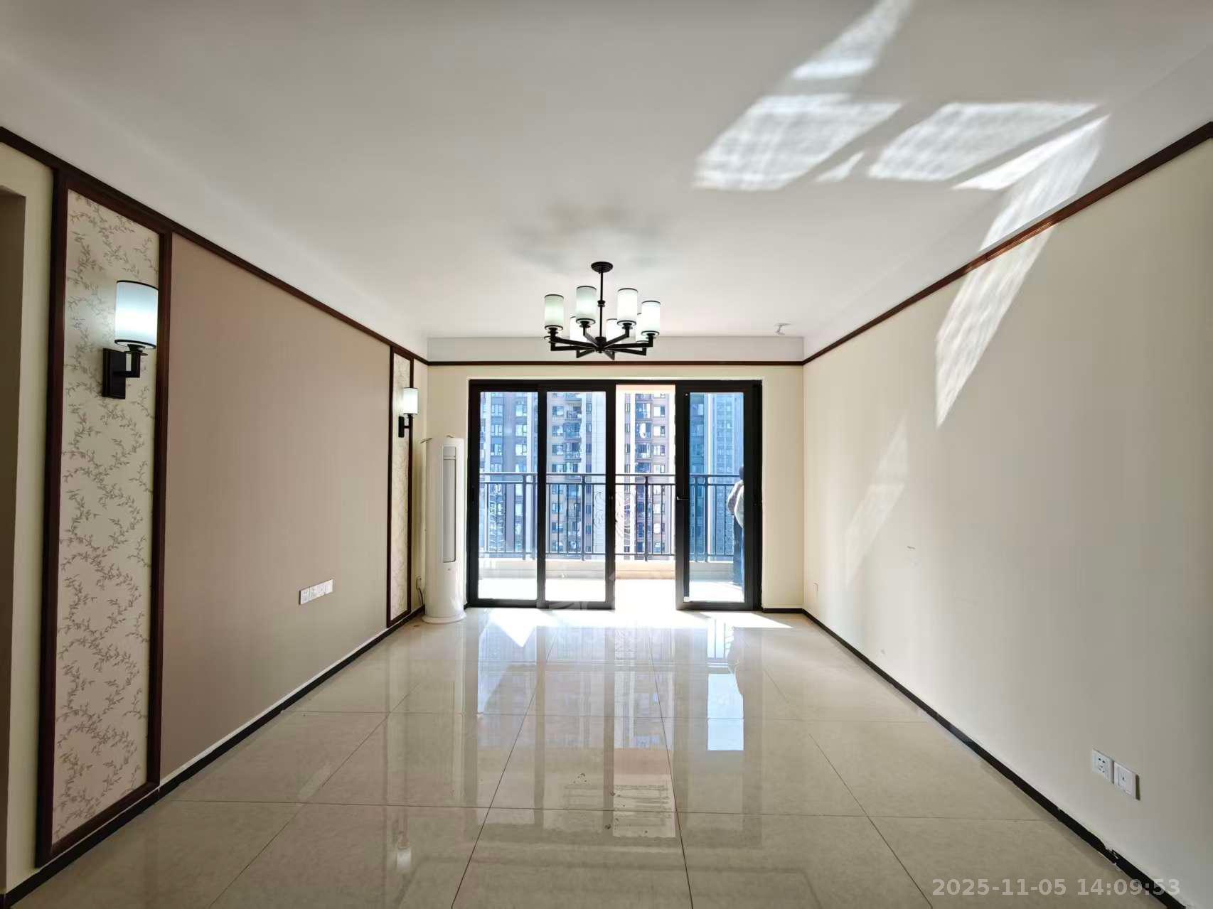 株洲恒大悦珑台  3室2厅2卫    1500.0元/月