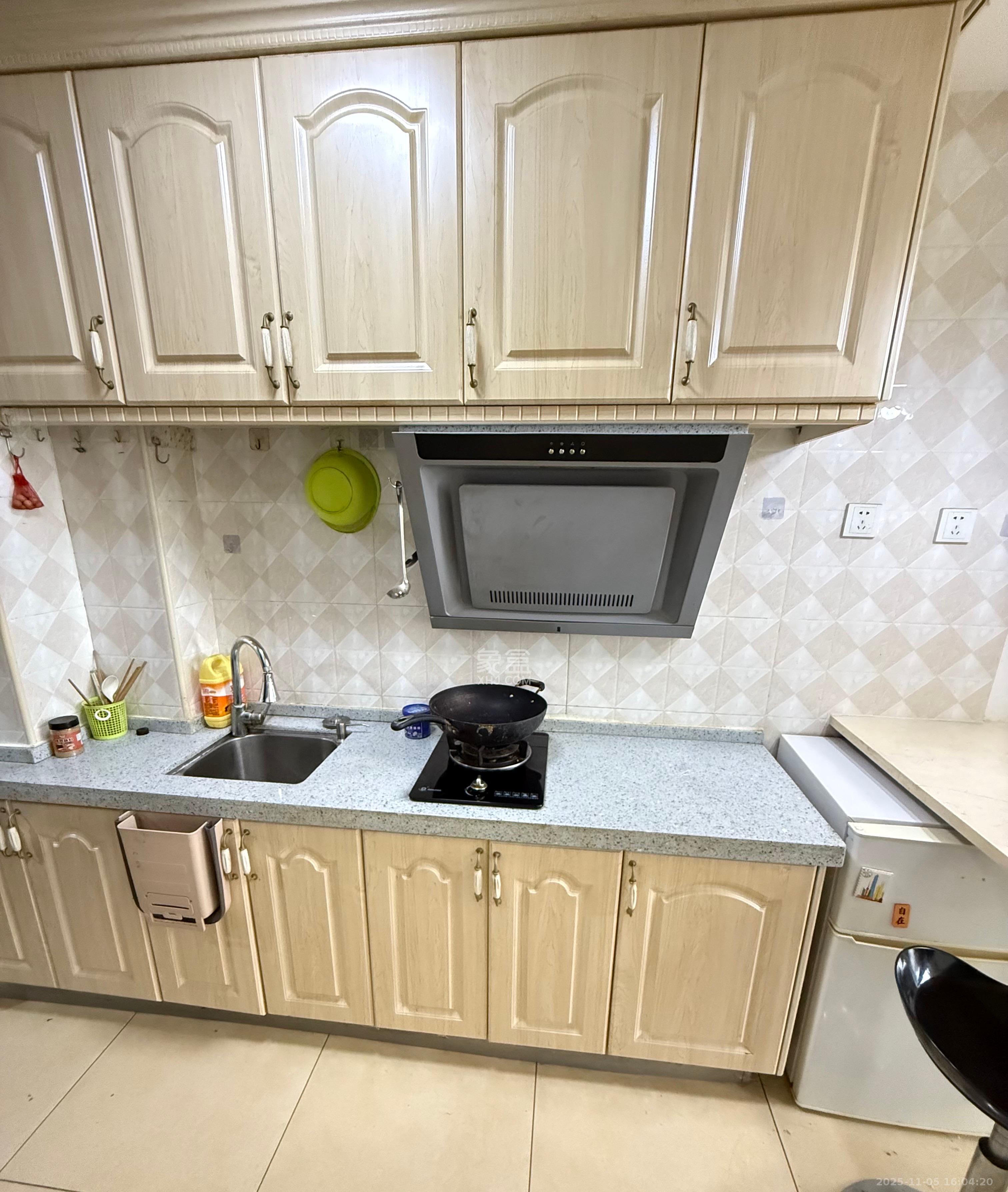 绿地中央广场  1室1厅1卫    1500.0元/月室内图