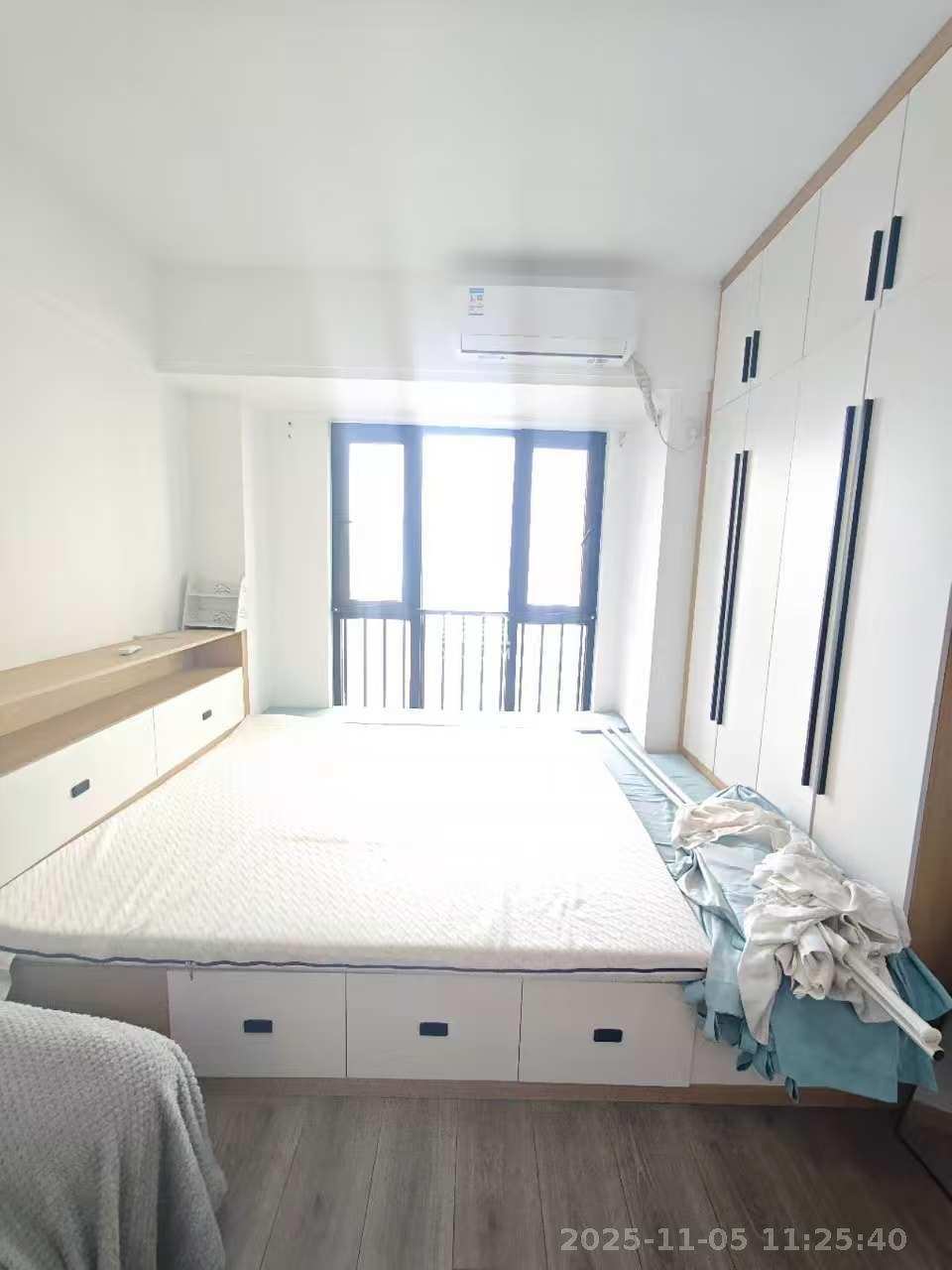 新城和樾(新城和樾公馆) 1室1厅1卫 1200.0元/月 新城和樾(新城和樾公馆) 1室1厅1卫 1200.0元/月室内图