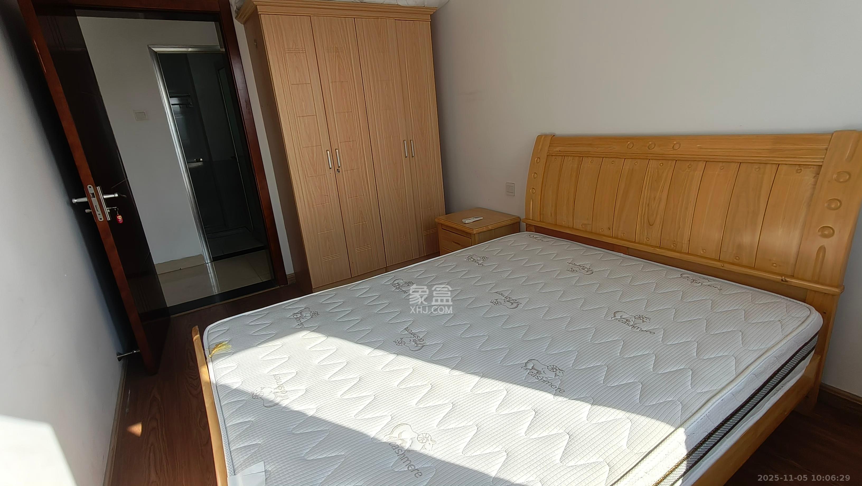 新芙蓉之都  2室2厅1卫    2300.0元/月室内图