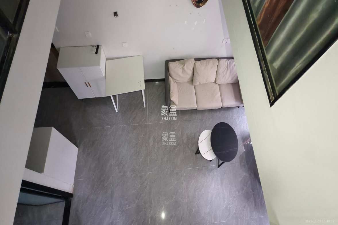 力高凤凰新天 2室2厅1卫 2500.0元/月 力高凤凰新天 2室2厅1卫 2500.0元/月室内图