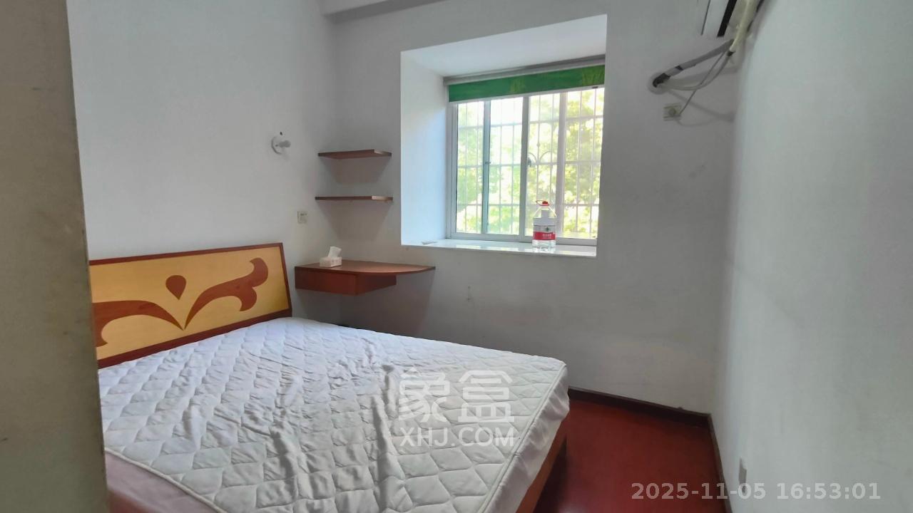 恩瑞麓山名园（龙王港小区）  3室2厅1卫    2300.0元/月室内图