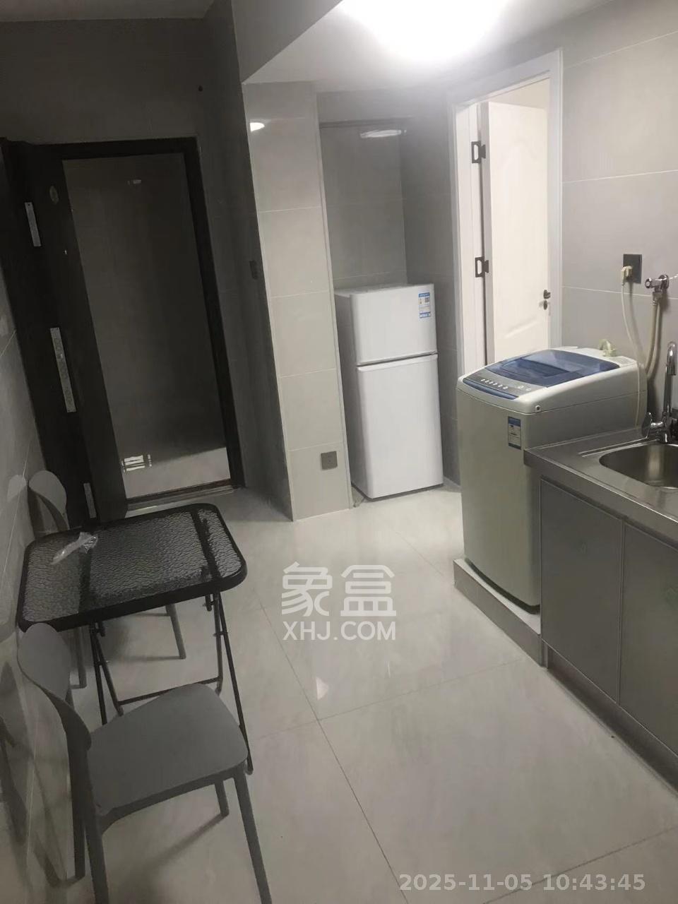 望龙小区 1室1厅1卫 1300.0元/月 望龙小区 1室1厅1卫 1300.0元/月室内图