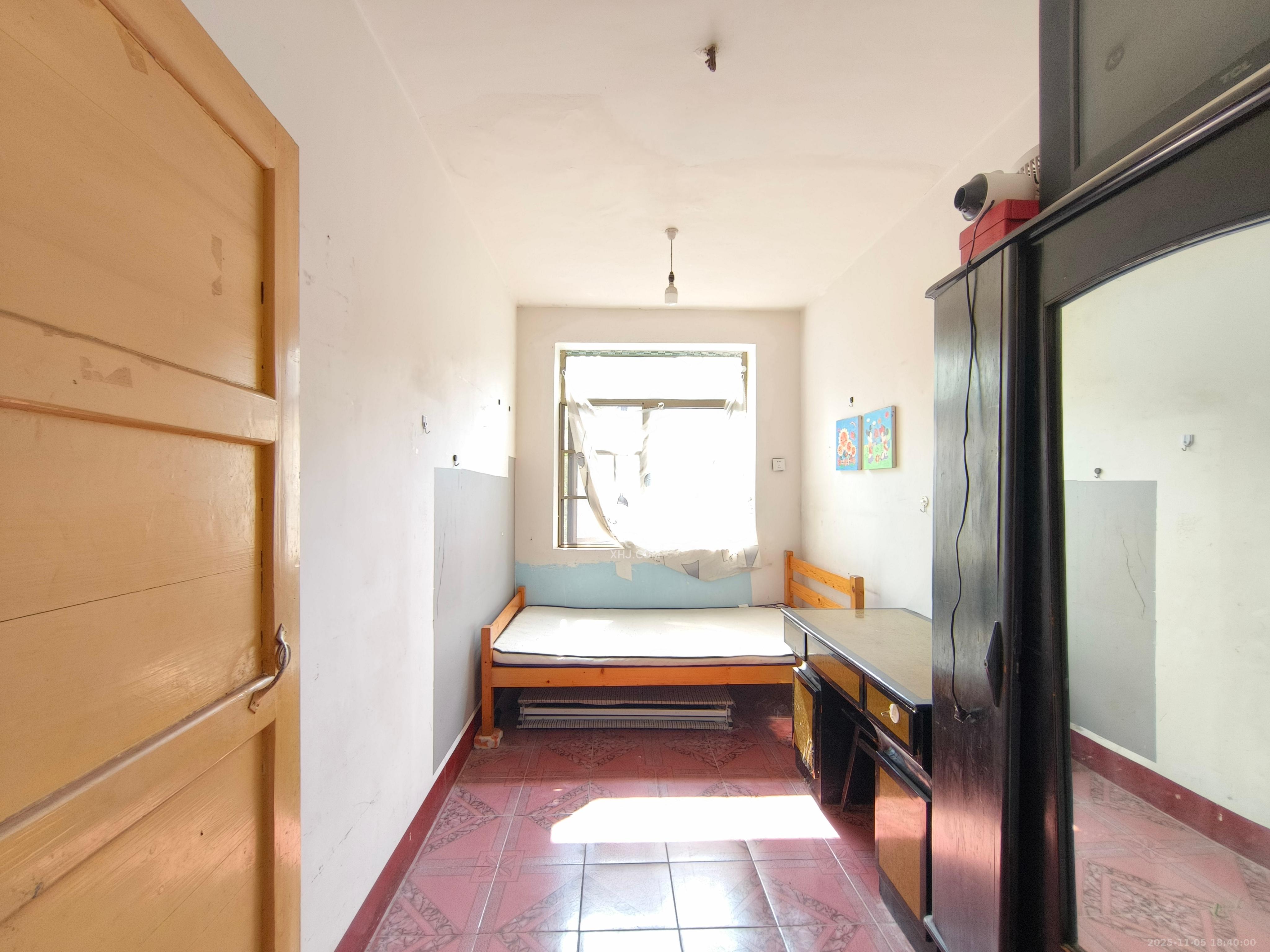 崇文里、崇圣里散盘  2室1厅1卫    1600.0元/月室内图