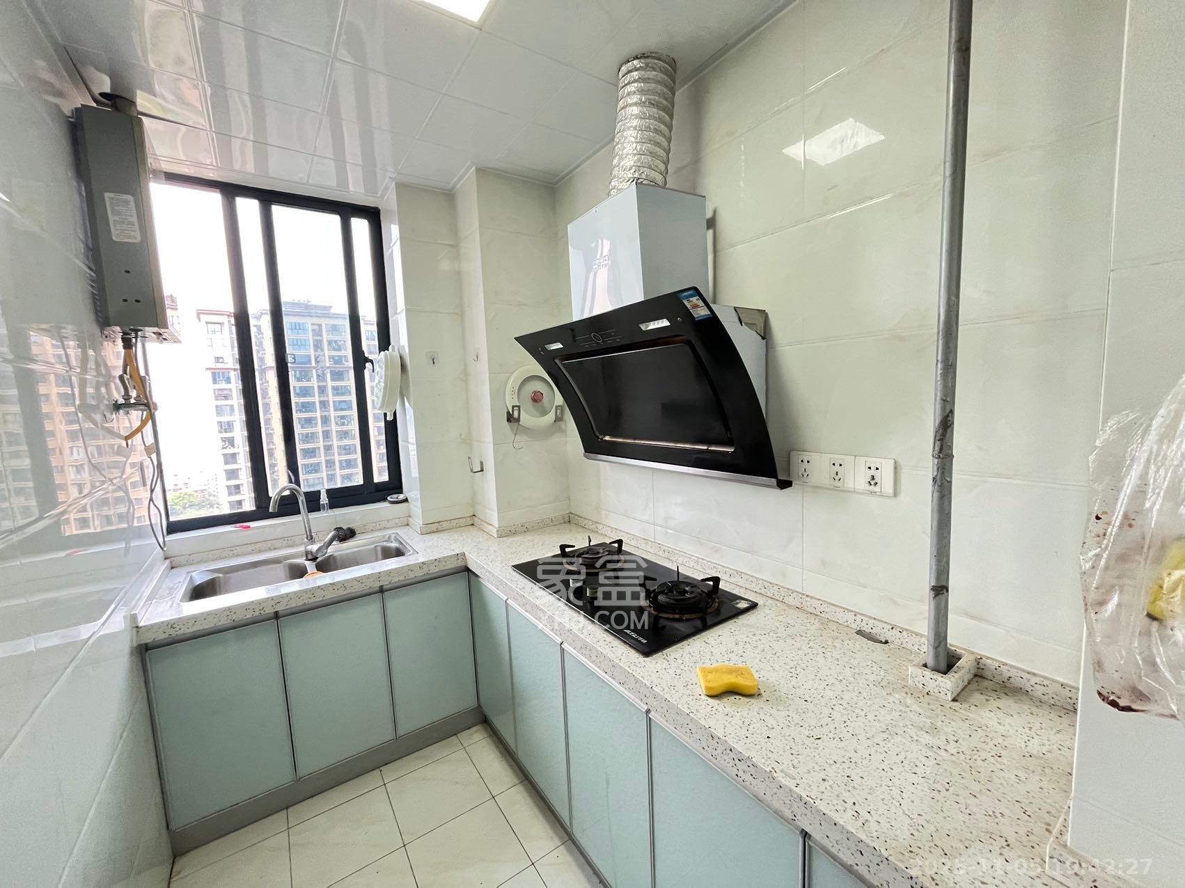 中南红领邦(红星嘉和苑) 1室1厅1卫 1600.0元/月 中南红领邦(红星嘉和苑) 1室1厅1卫 1600.0元/月室内图