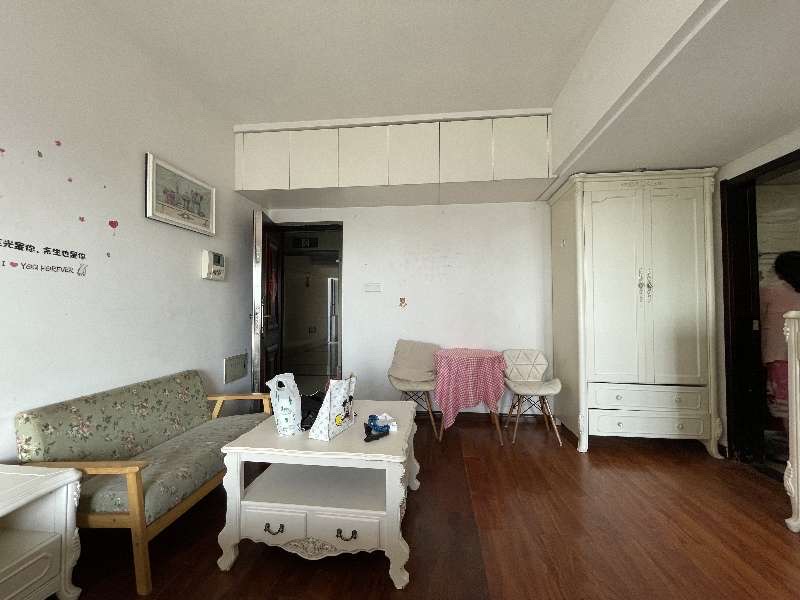 椰岛广场  1室1厅1卫    2100.0元/月室内图