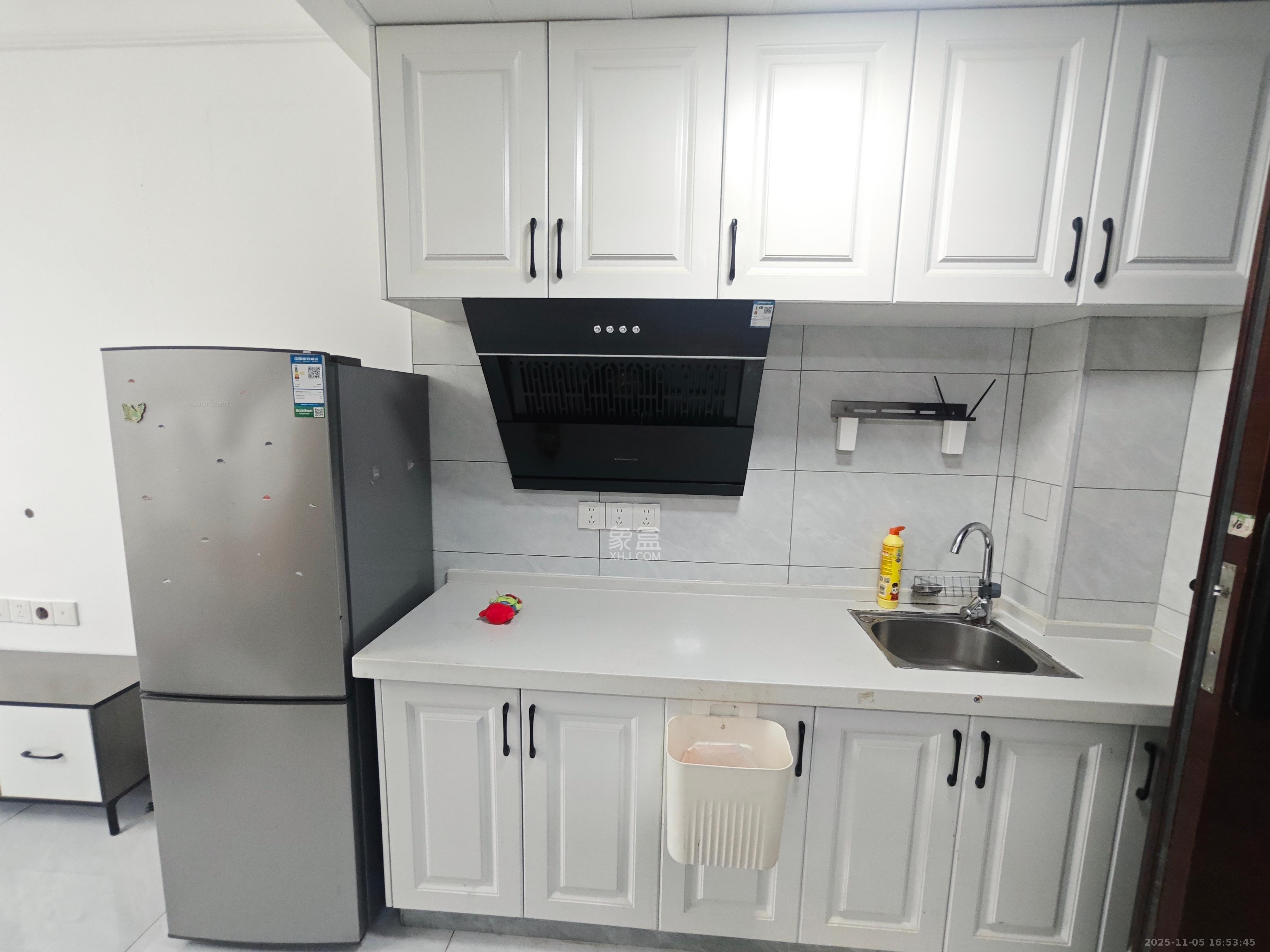 碧桂园城市之光 1室1厅1卫 1500.0元/月 碧桂园城市之光 1室1厅1卫 1500.0元/月室内图