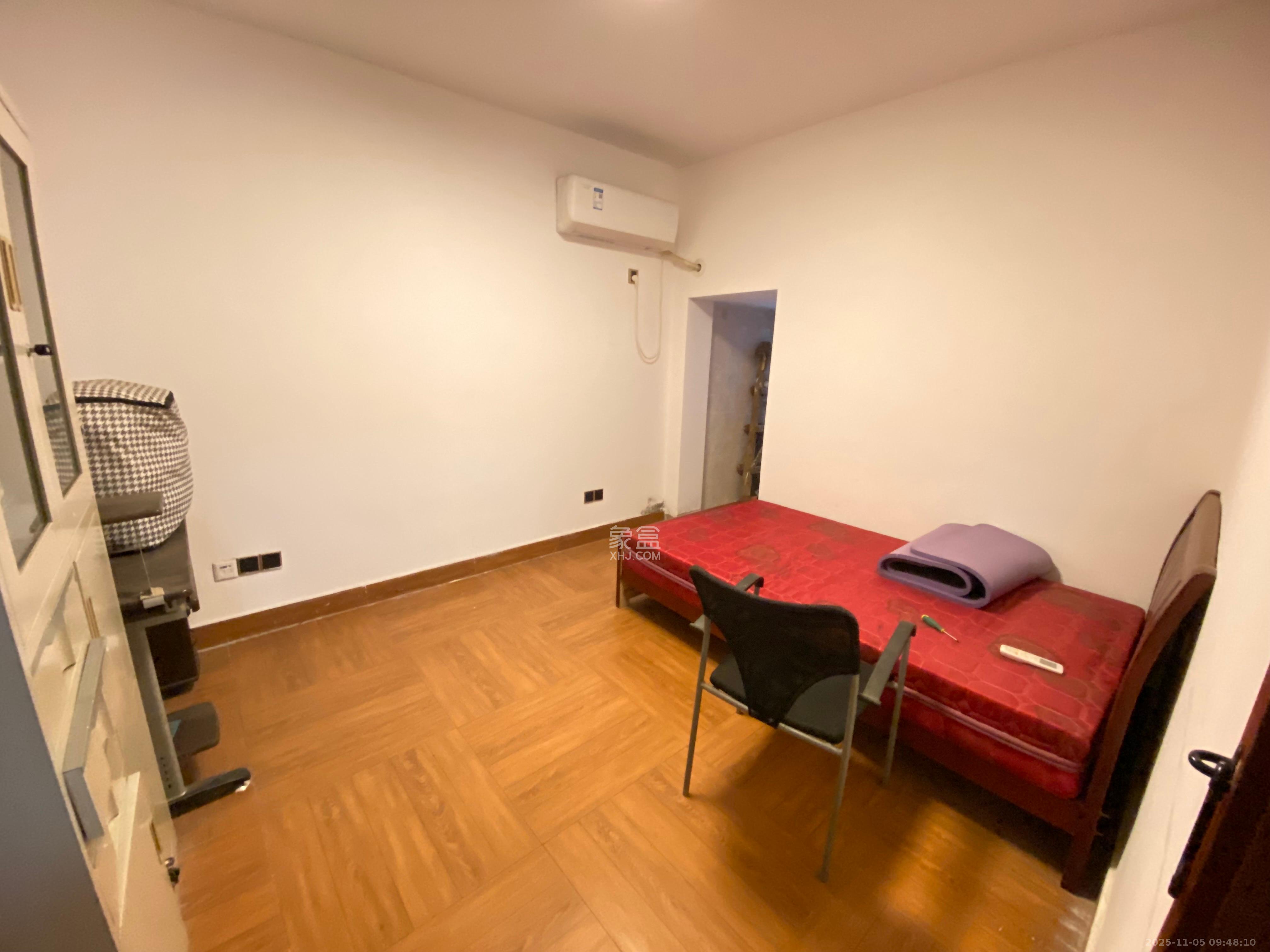 广济苑公寓  3室2厅2卫    3000.0元/月室内图