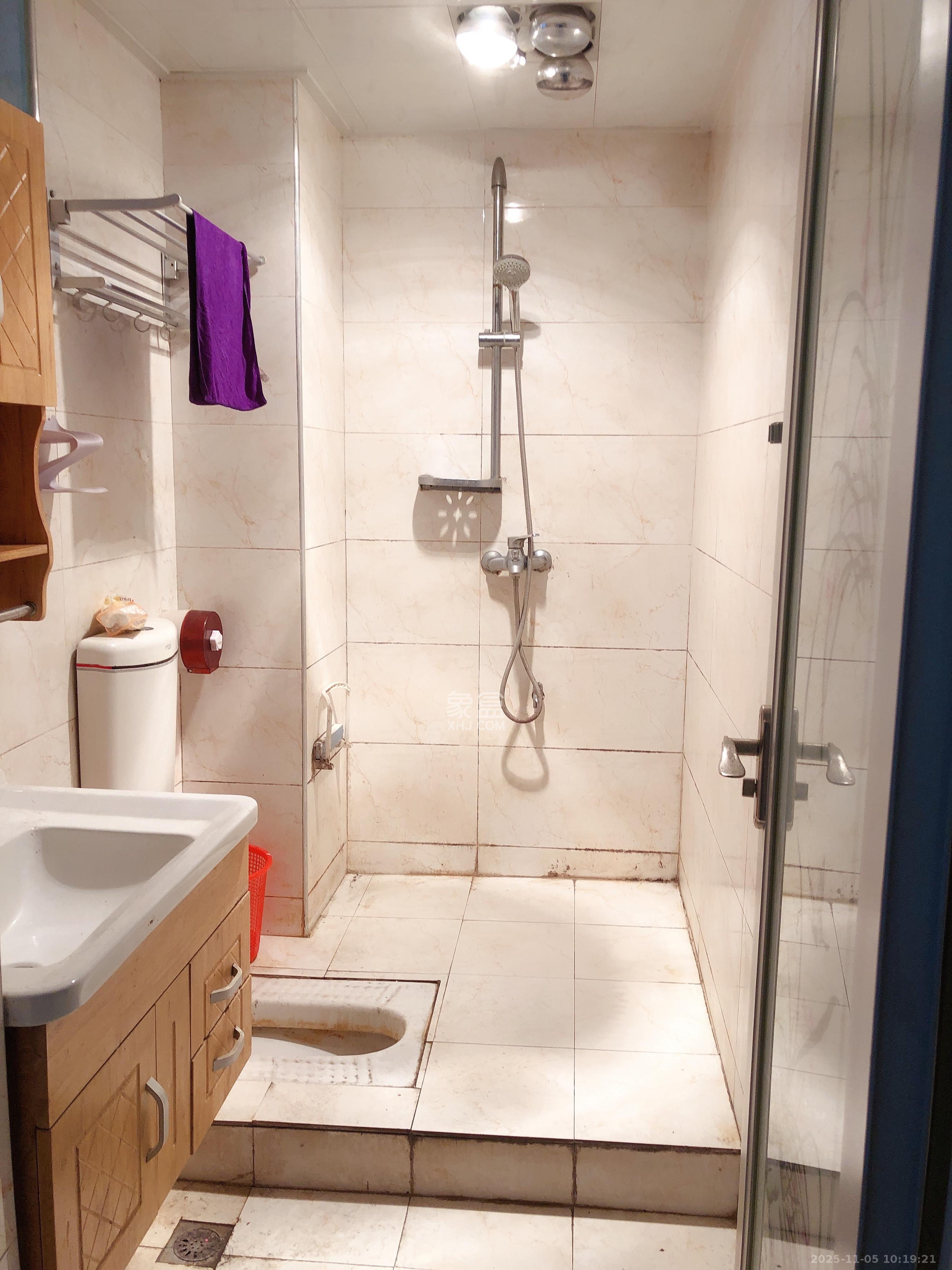 上峰苑（兰亭玥岛）  2室2厅1卫    2000.0元/月室内图