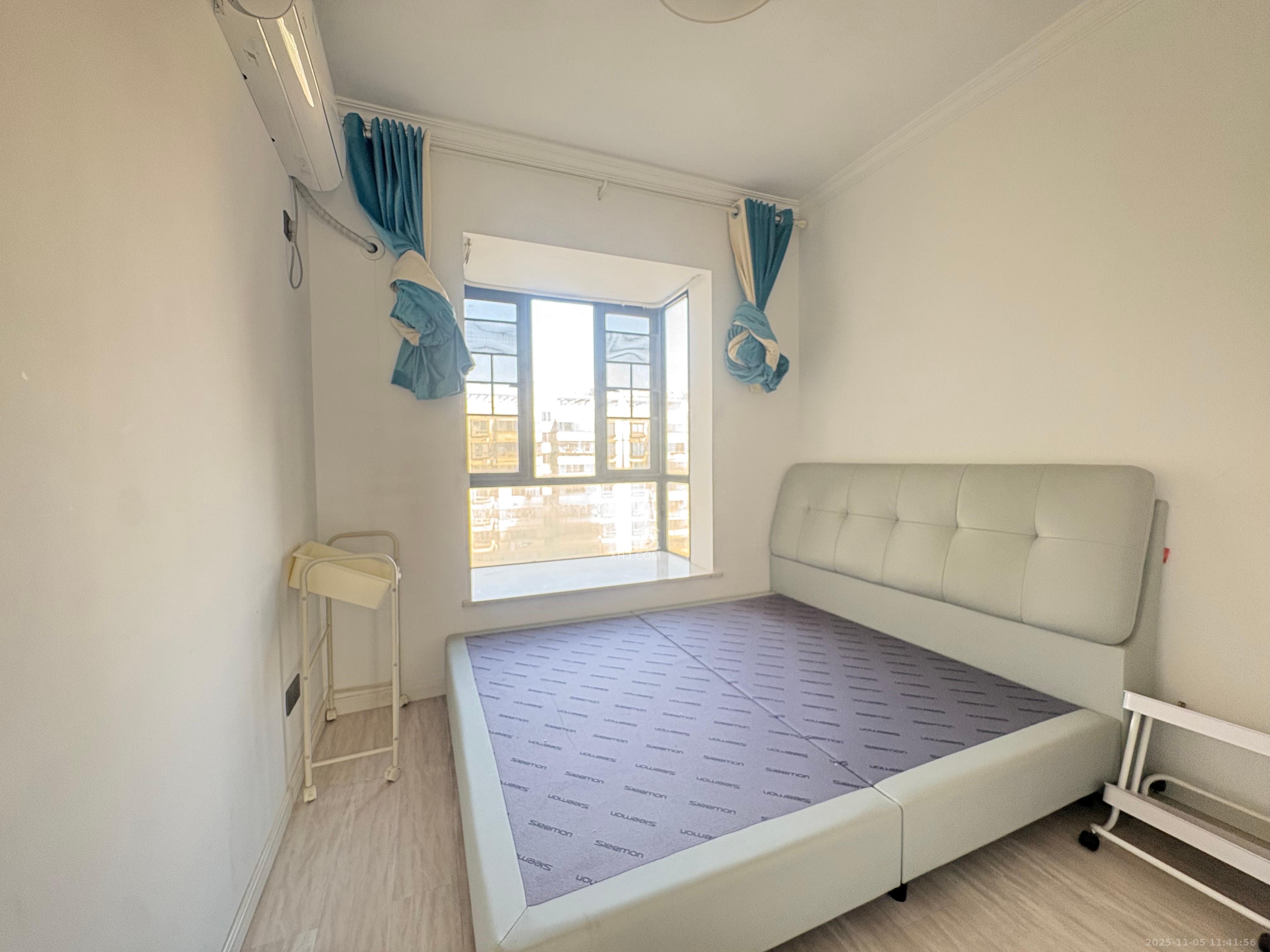 96301部队小区  4室2厅2卫    2800.0元/月室内图